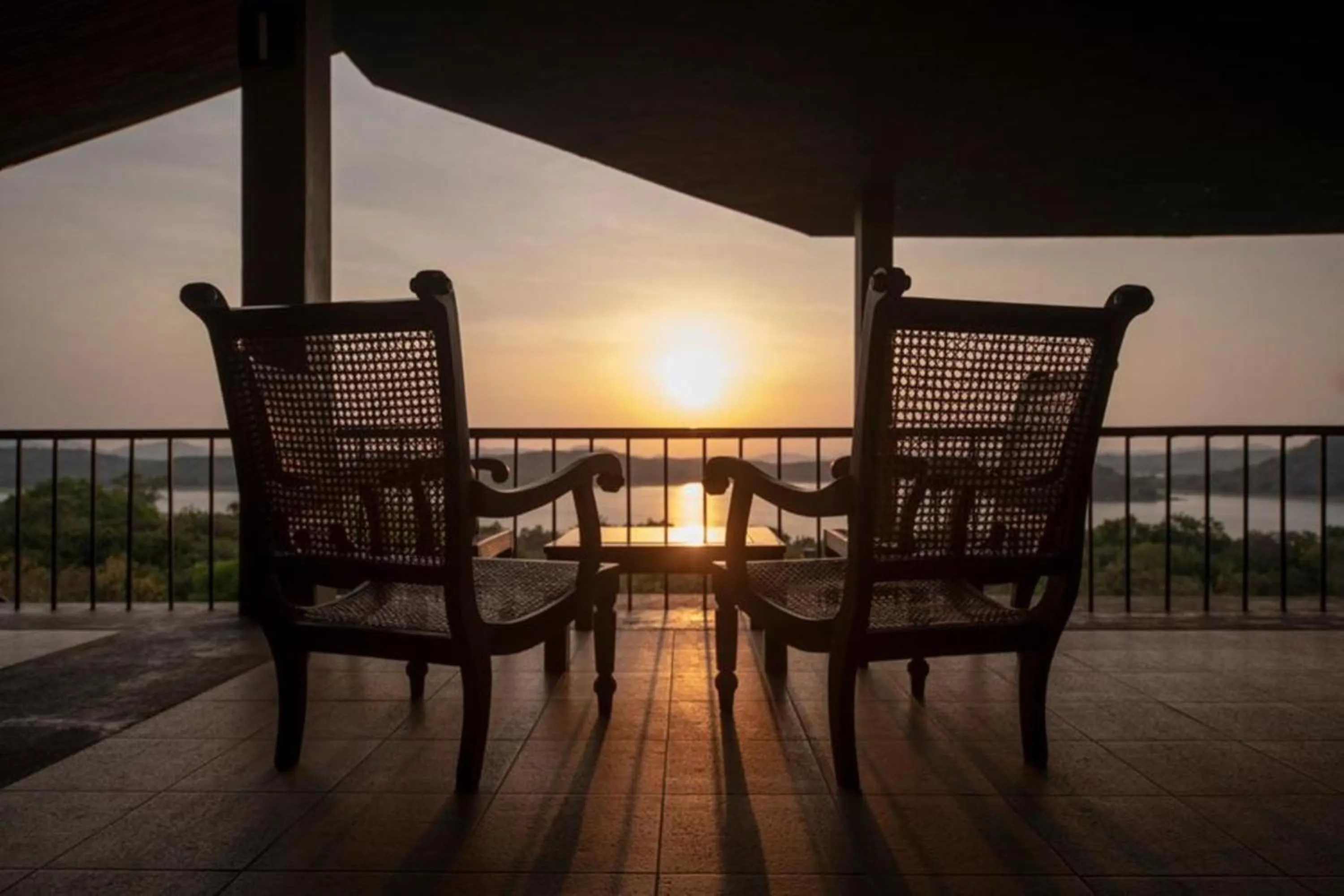 Sunset in Lavendish Lake Giritale - Former Giritale Hotel