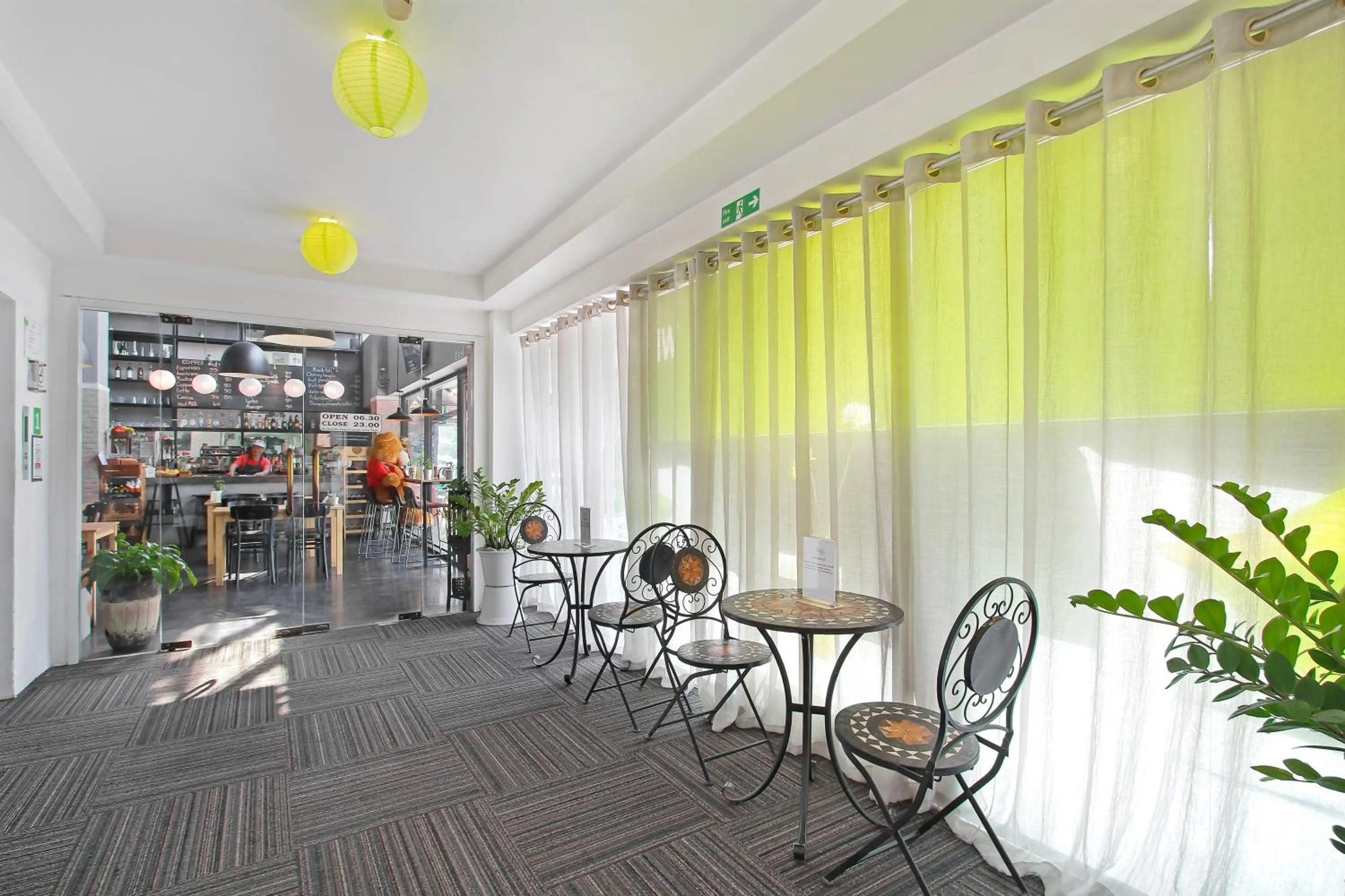 Area and facilities in D Varee Xpress Makkasan Hotel