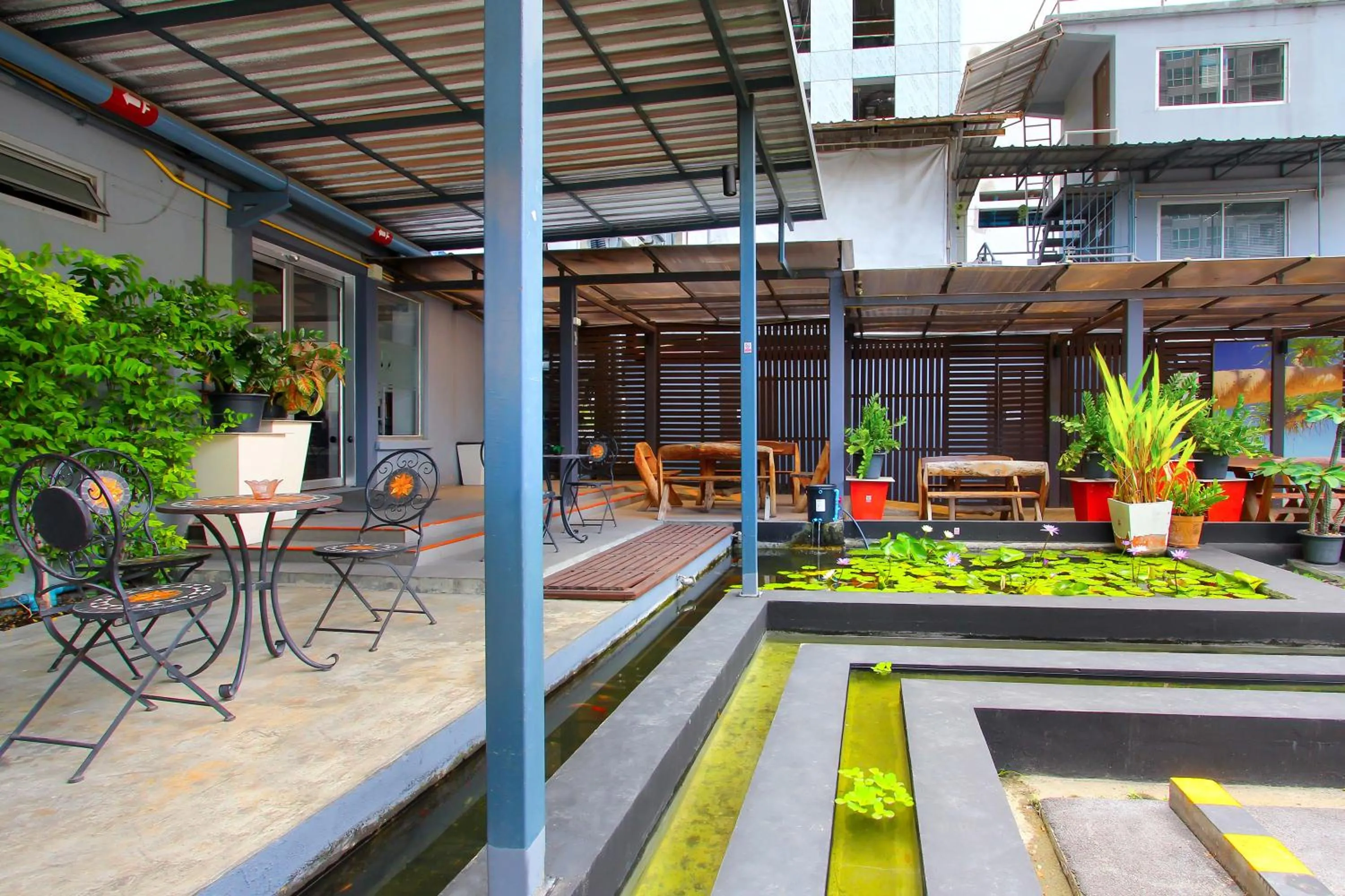 Area and facilities in D Varee Xpress Makkasan Hotel