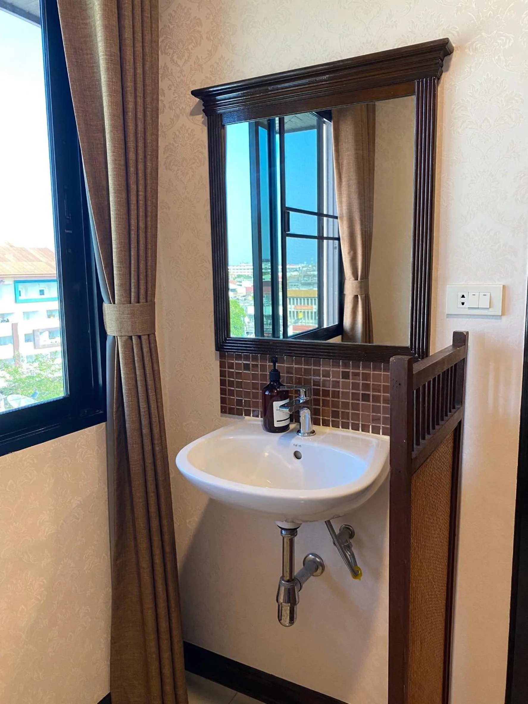 Area and facilities in Romena Grand Hotel