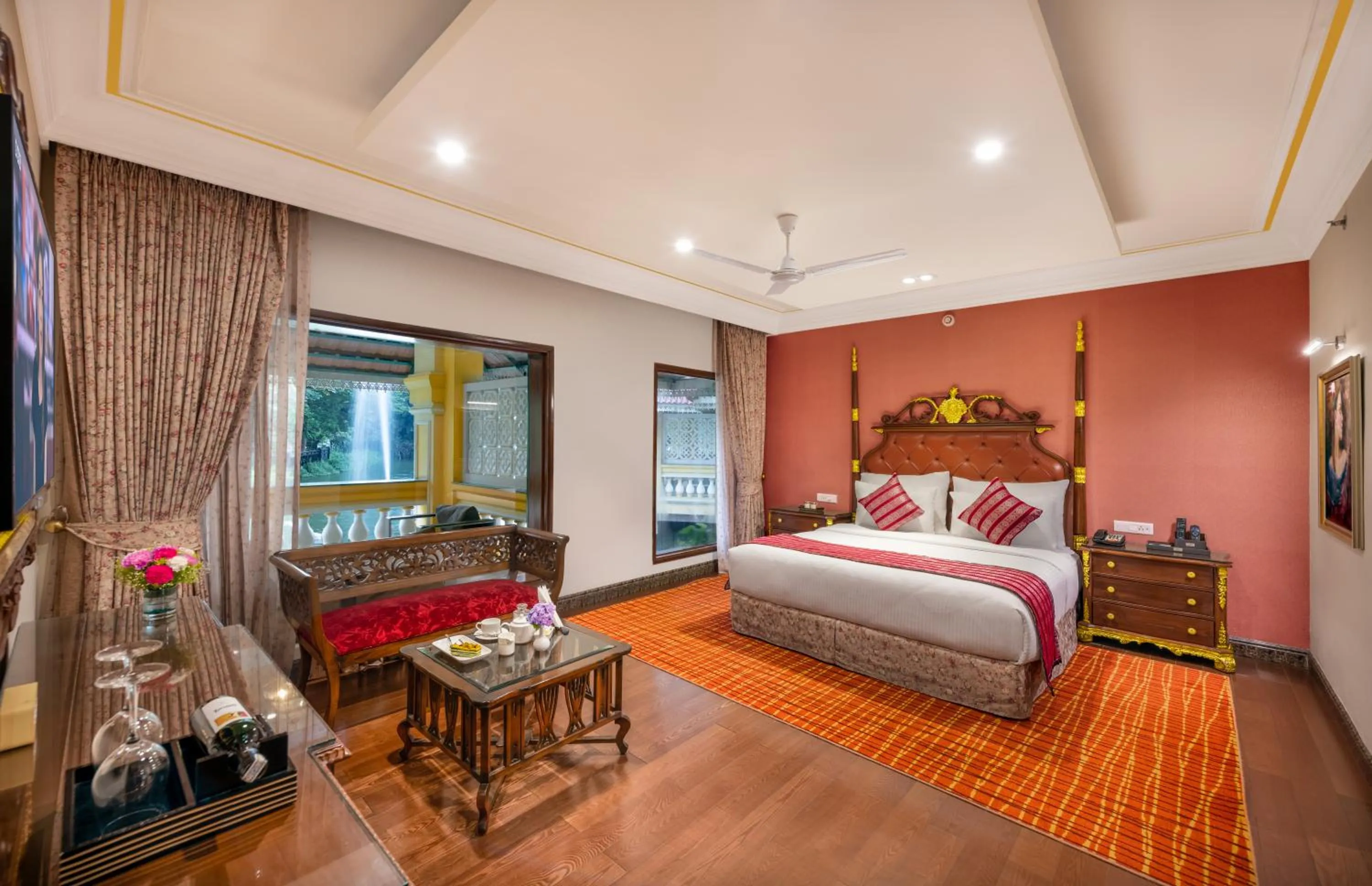 Bedroom, Bed in Mayfair Lagoon