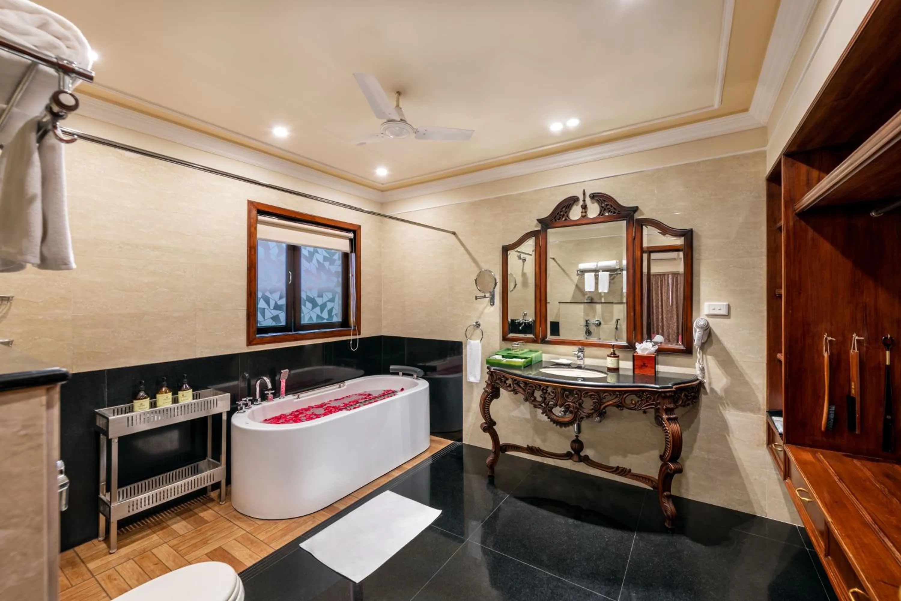 Bathroom in Mayfair Lagoon