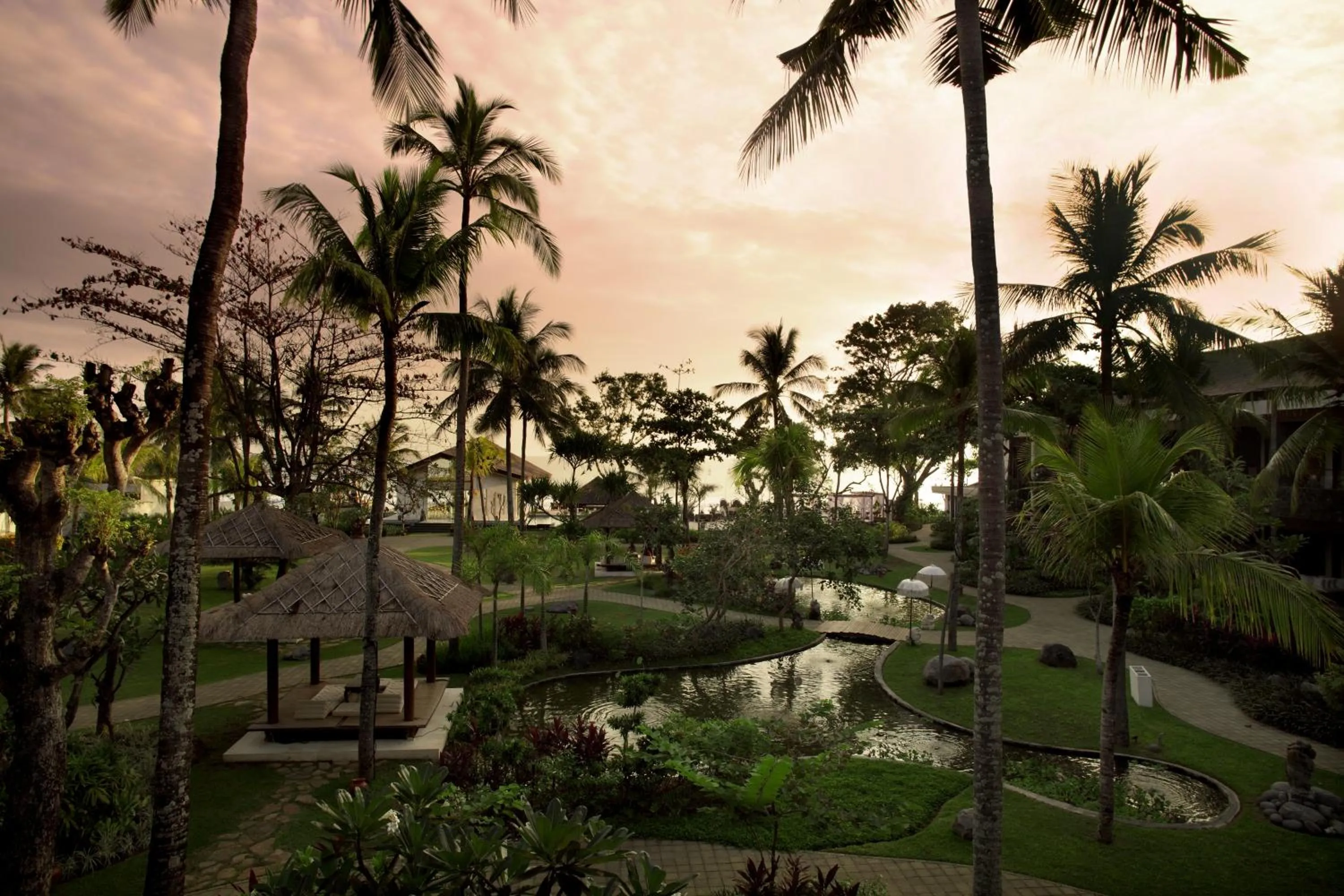 Garden in The Seminyak Beach Resort & Spa