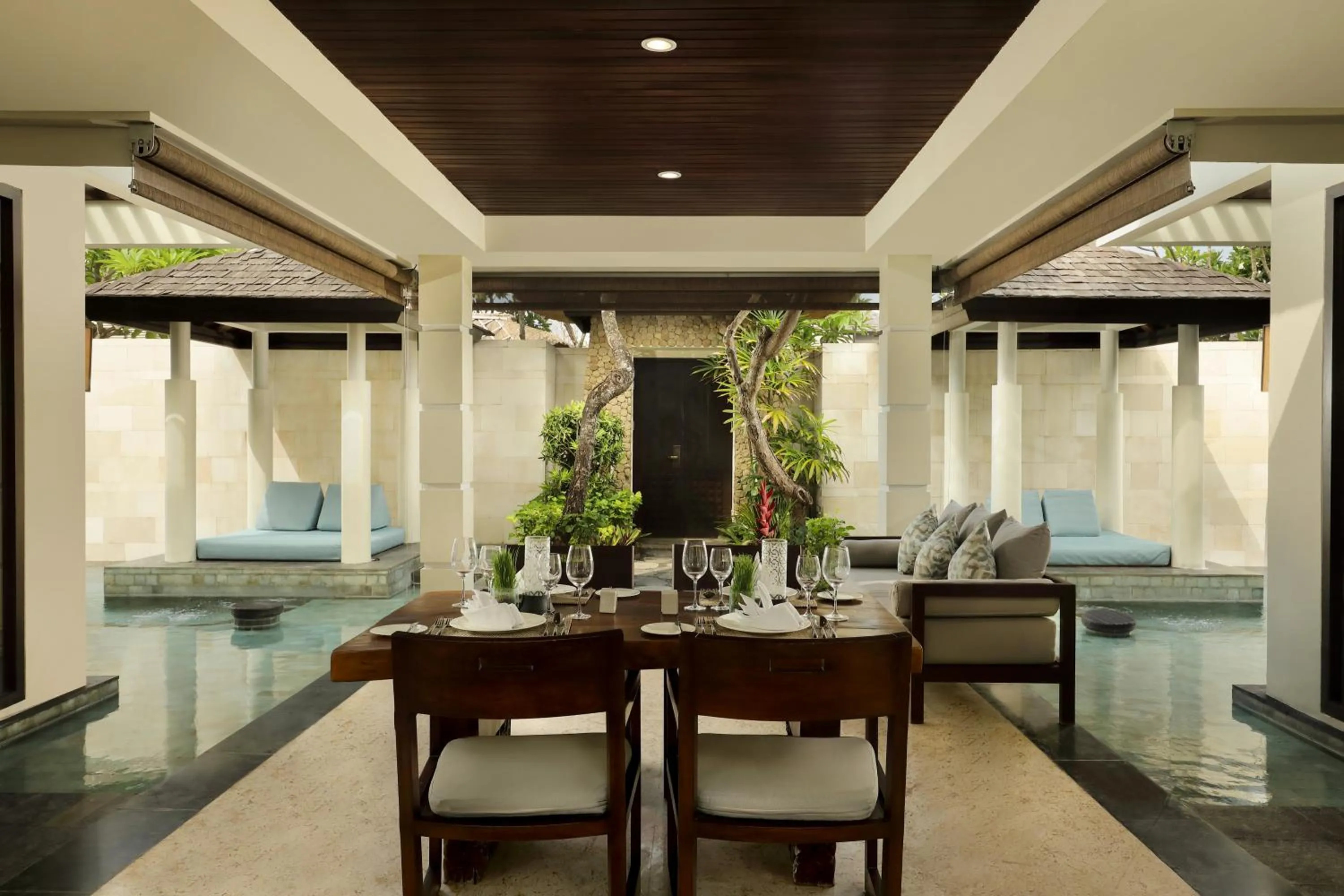 Living room in The Seminyak Beach Resort & Spa