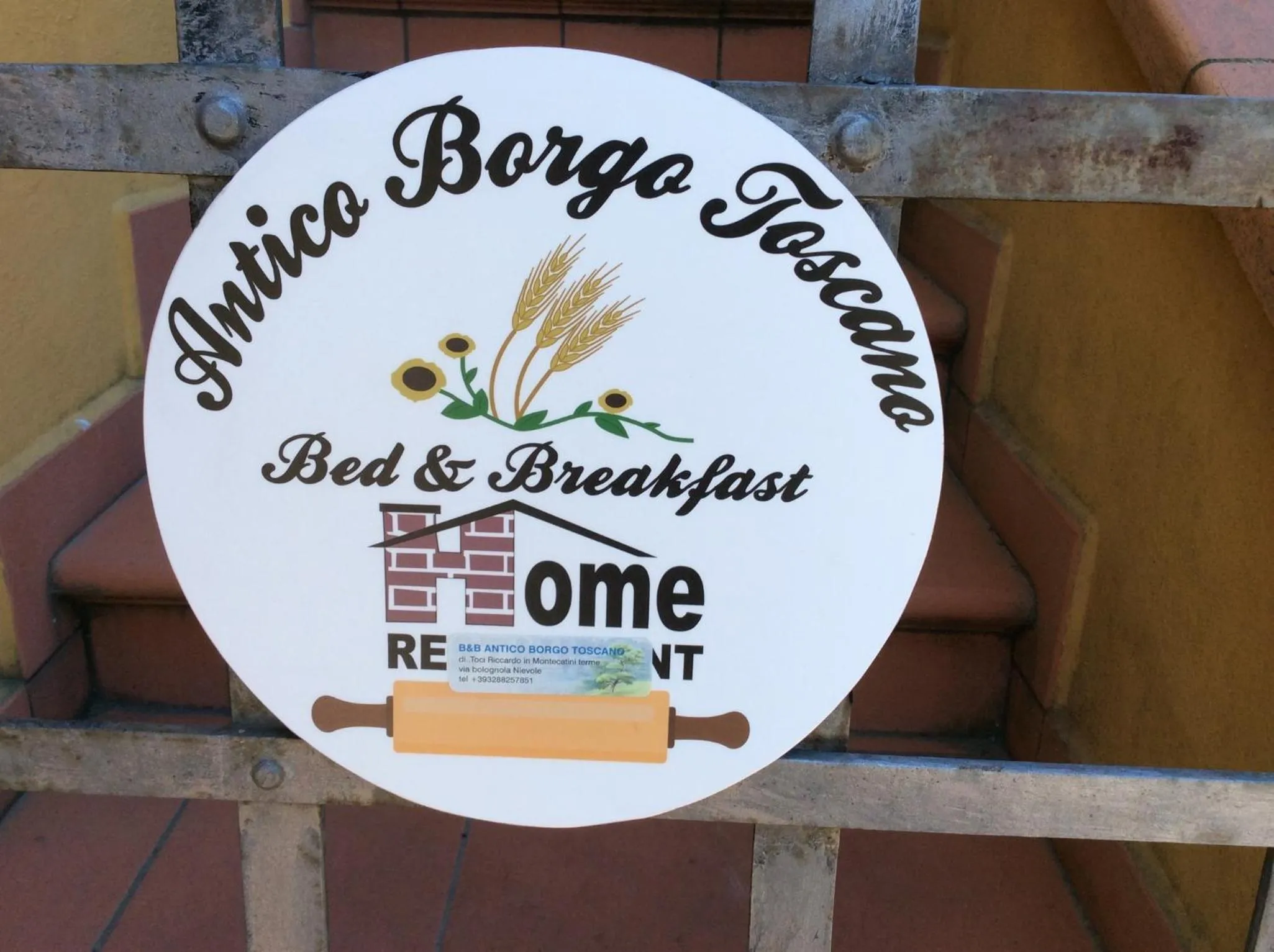 Property logo or sign in B&B e Locazioni Turistiche Antico Borgo Toscano