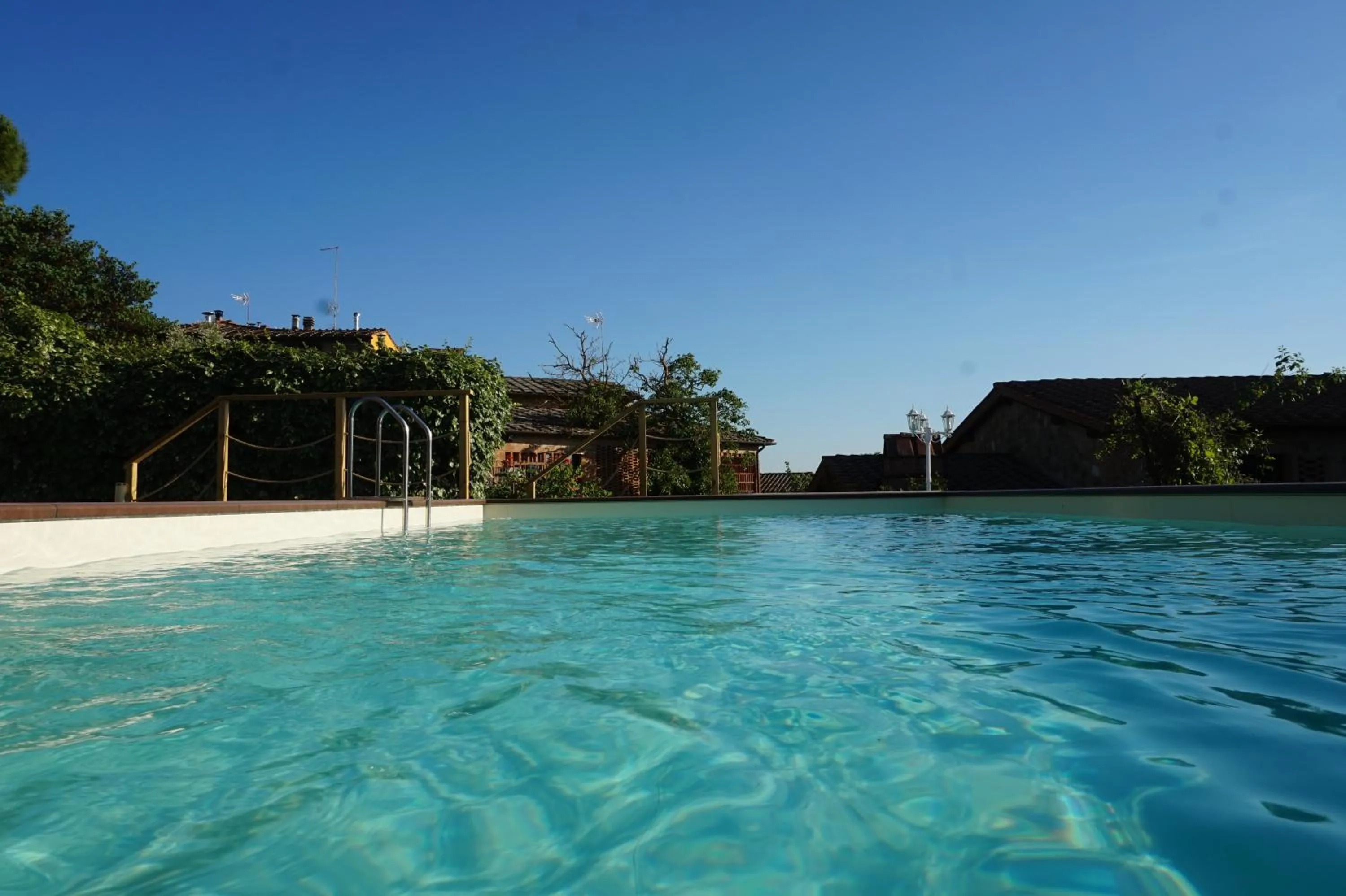 Swimming pool in Casa Lucia in Chianti