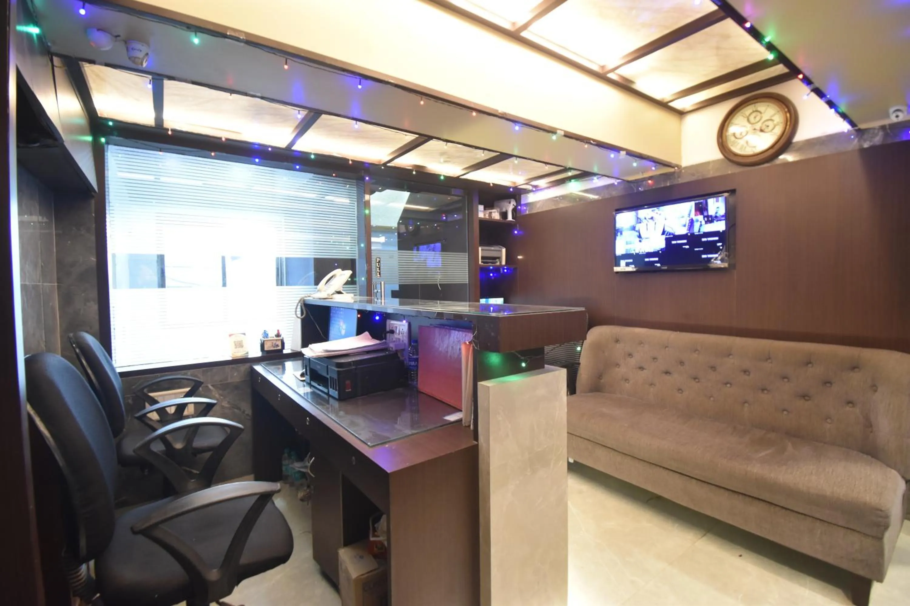 Hotel Arma Court - Near US Embassy, BKC