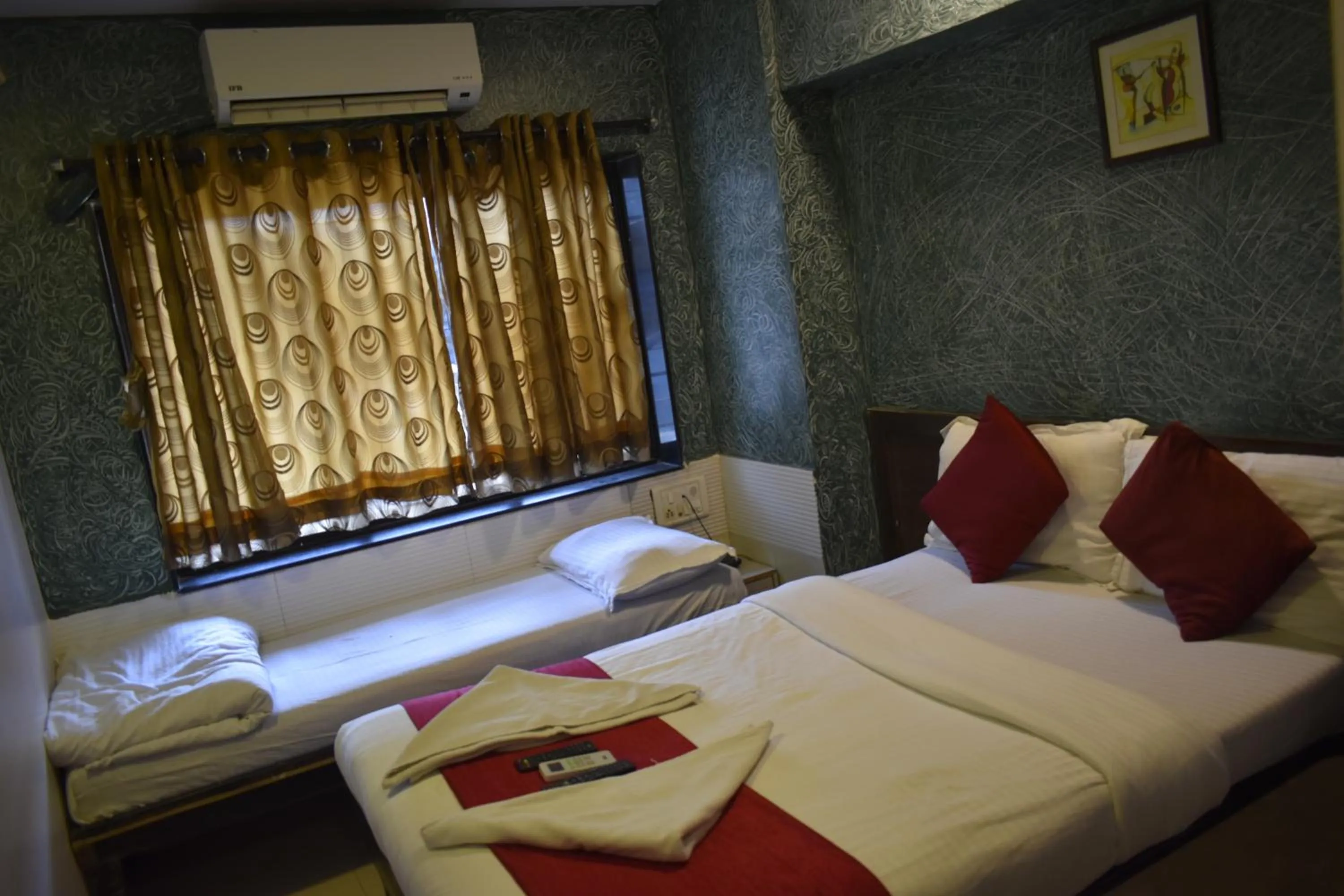 Bed in Hotel Arma Court - Near US Embassy, BKC