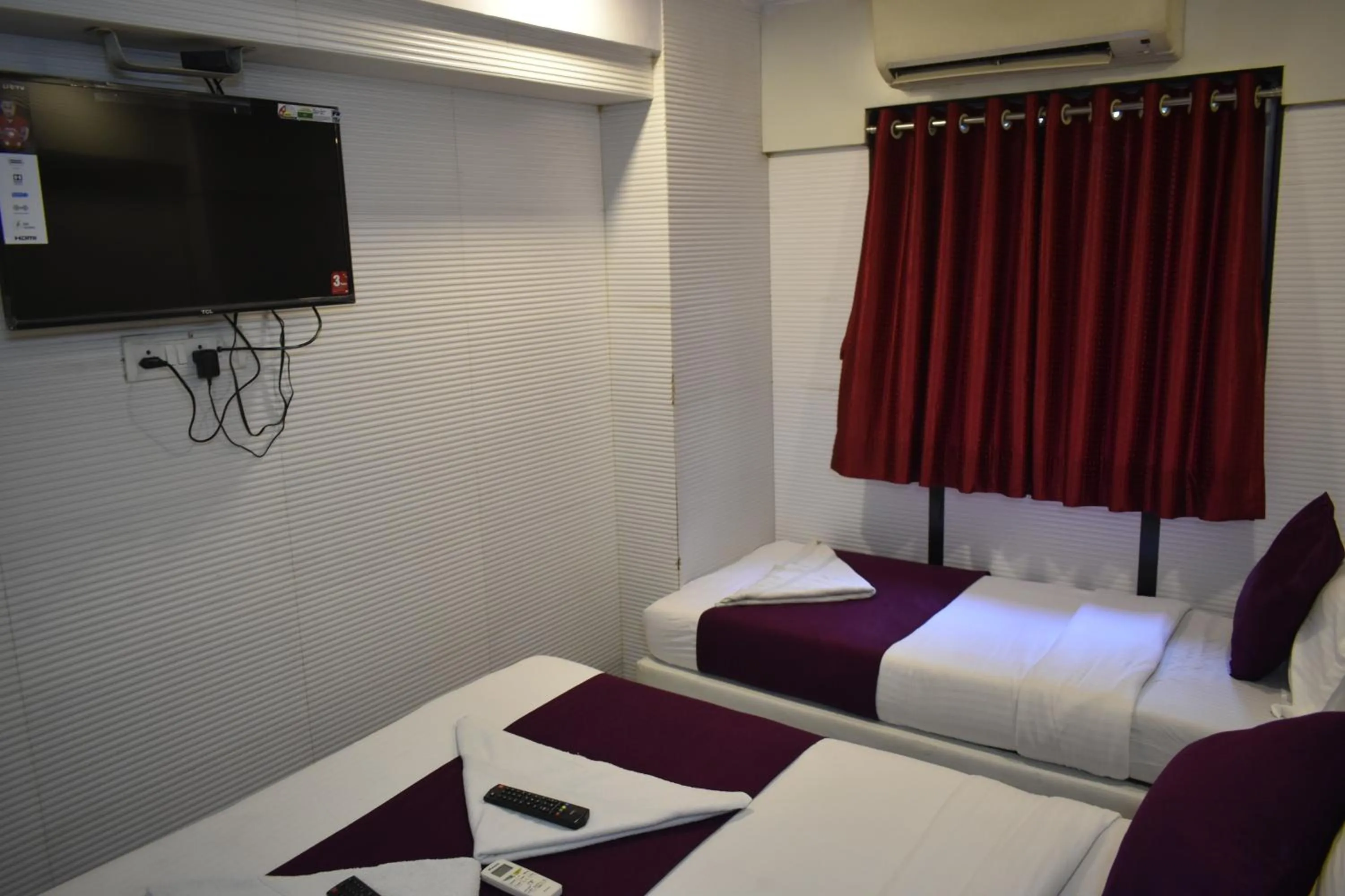 Bedroom, Bed in Hotel Arma Court - Near US Embassy, BKC