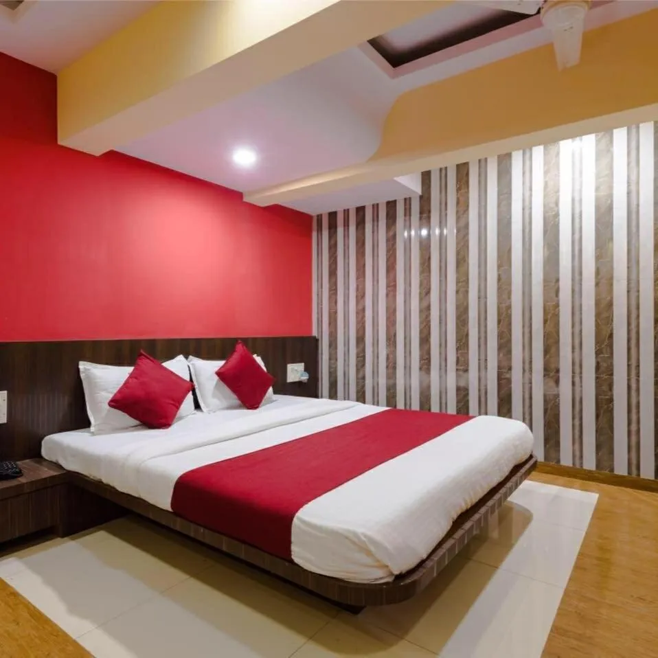 Photo of the whole room, Bed in Hotel Arma Court - Near US Embassy, BKC