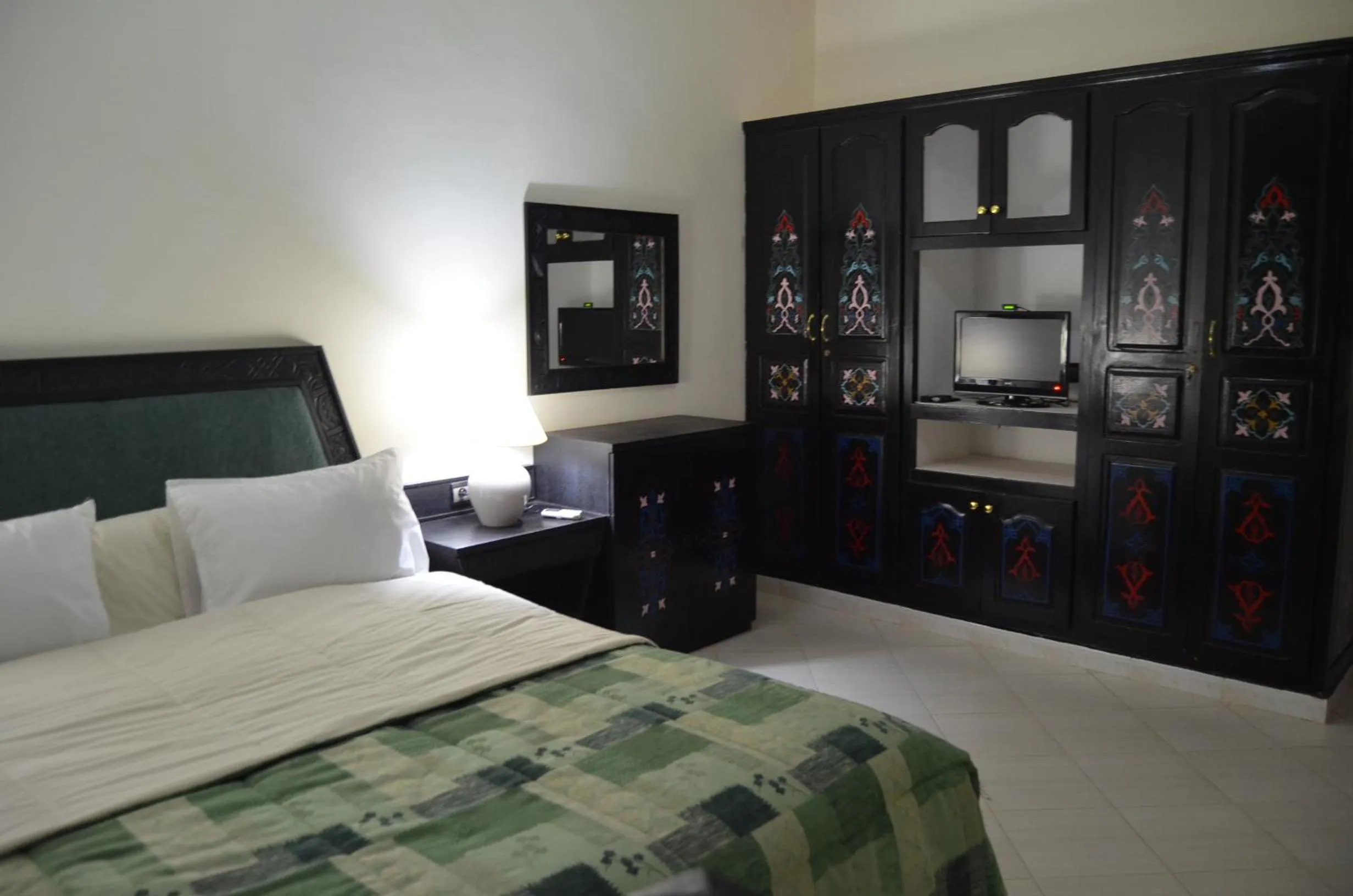 Bed in Almounia Hotel & Spa