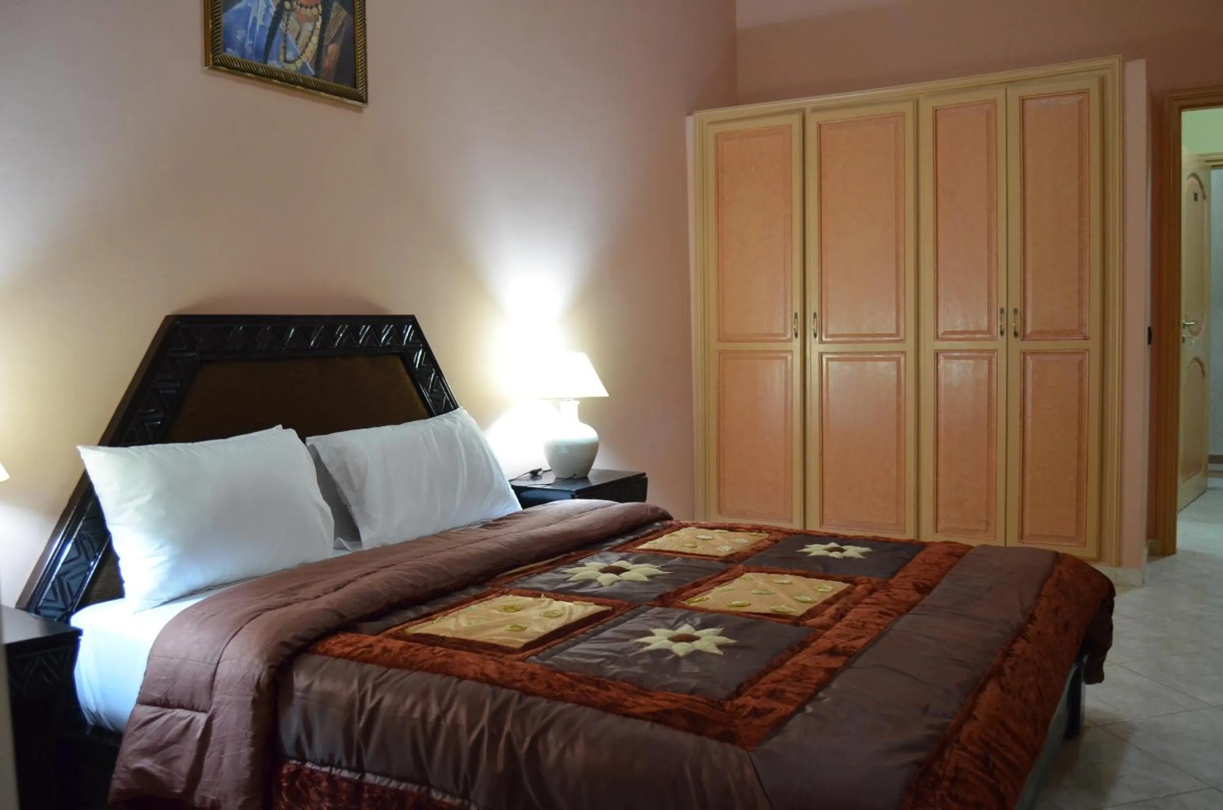 Bed in Almounia Hotel & Spa