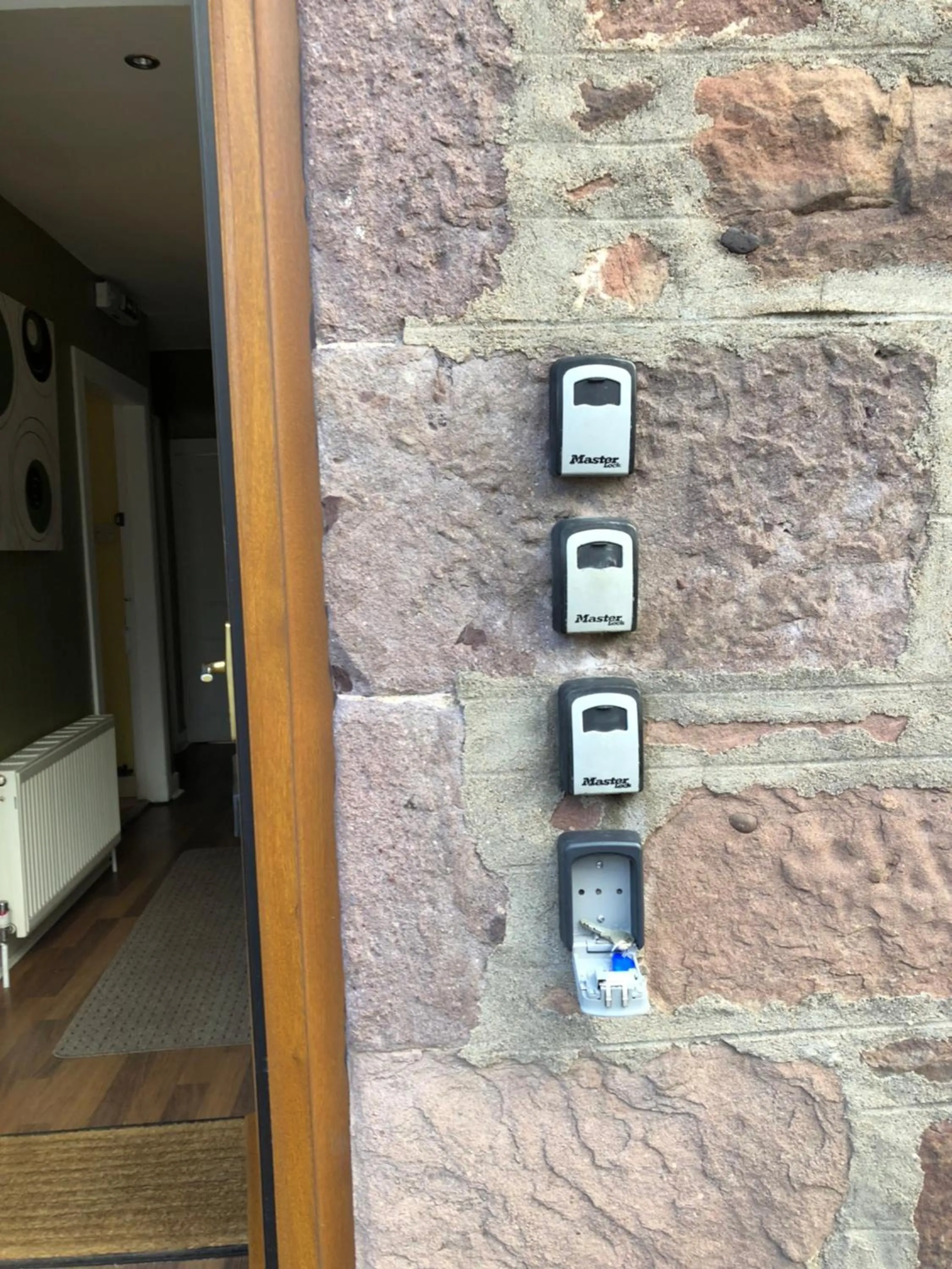 Facade/entrance in Rooms at 31