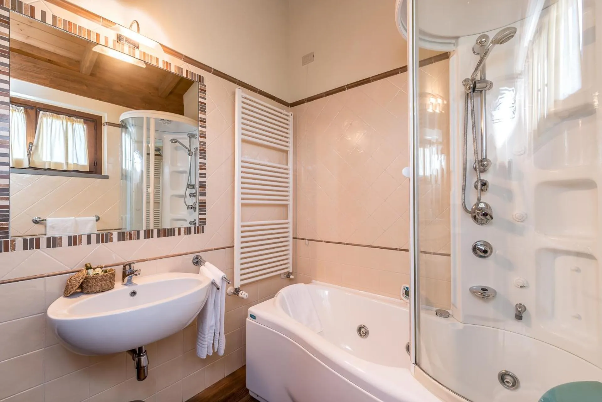 Hot Tub in Antico Casale