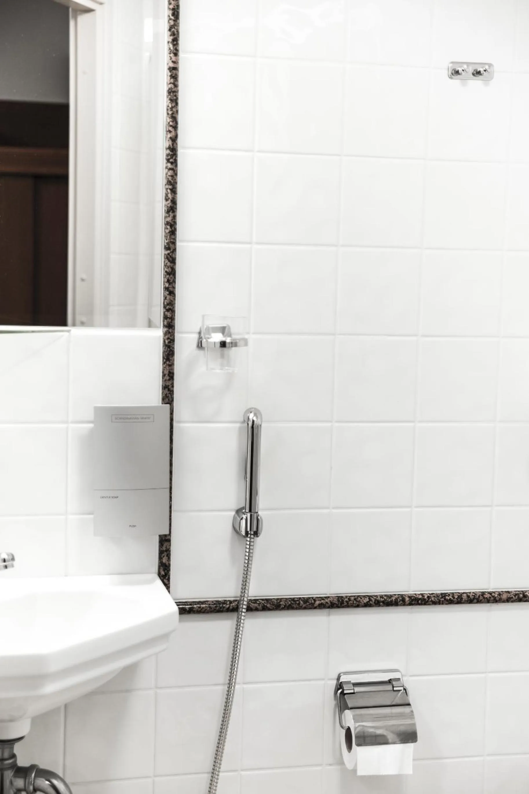 Bathroom in Hotel Fjalar