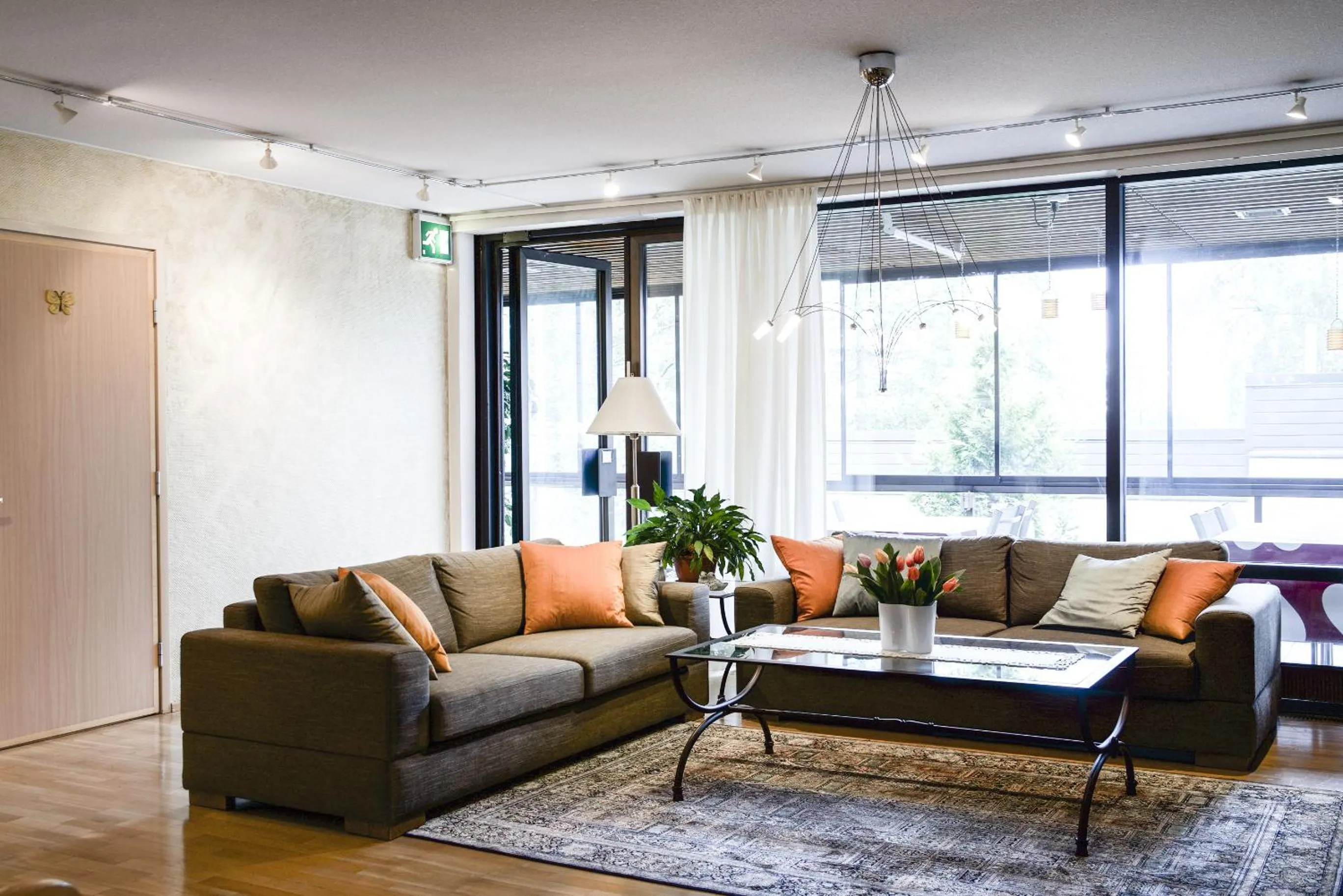 Communal lounge/ TV room in Hotel Fjalar