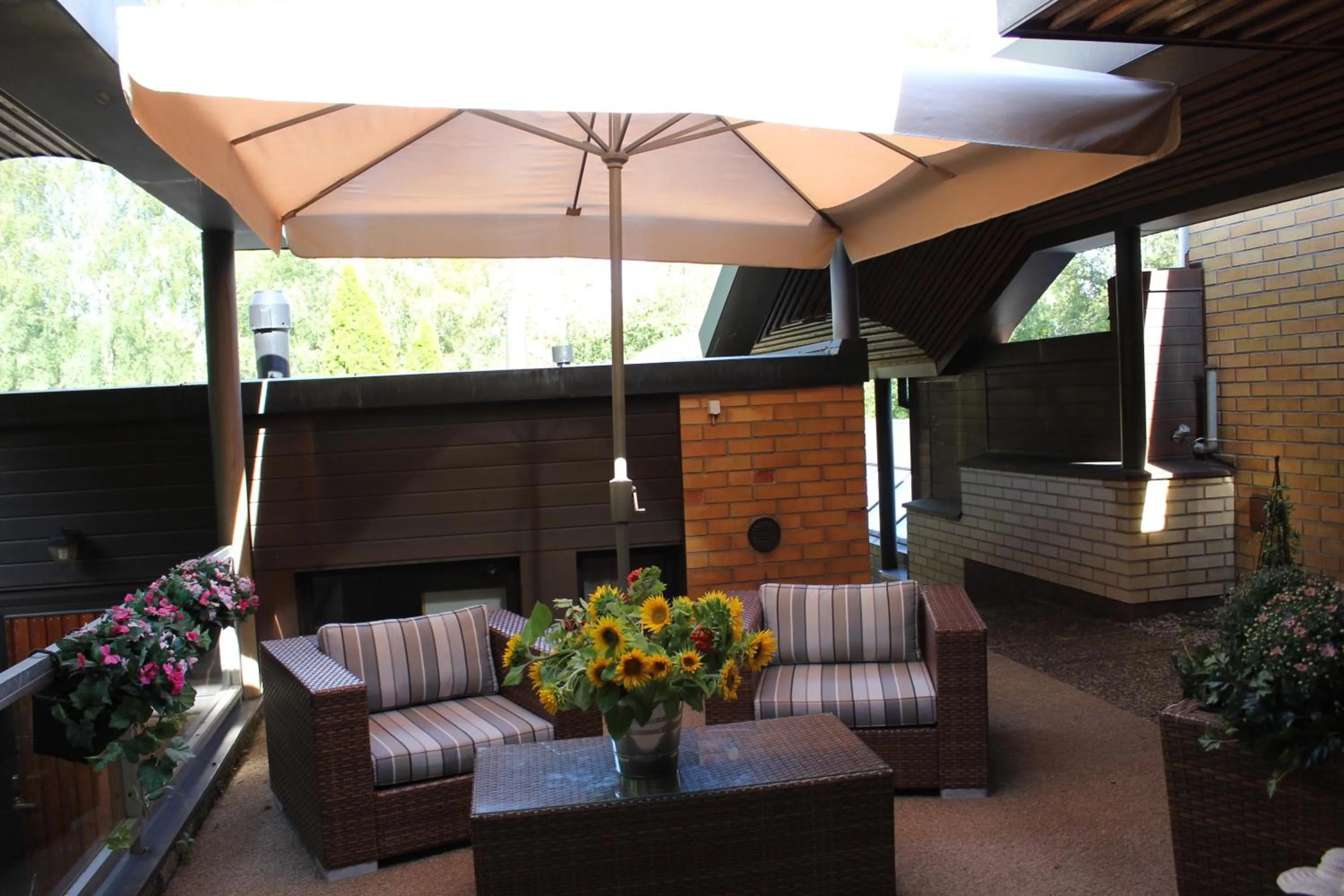 Facade/entrance in Hotel Fjalar