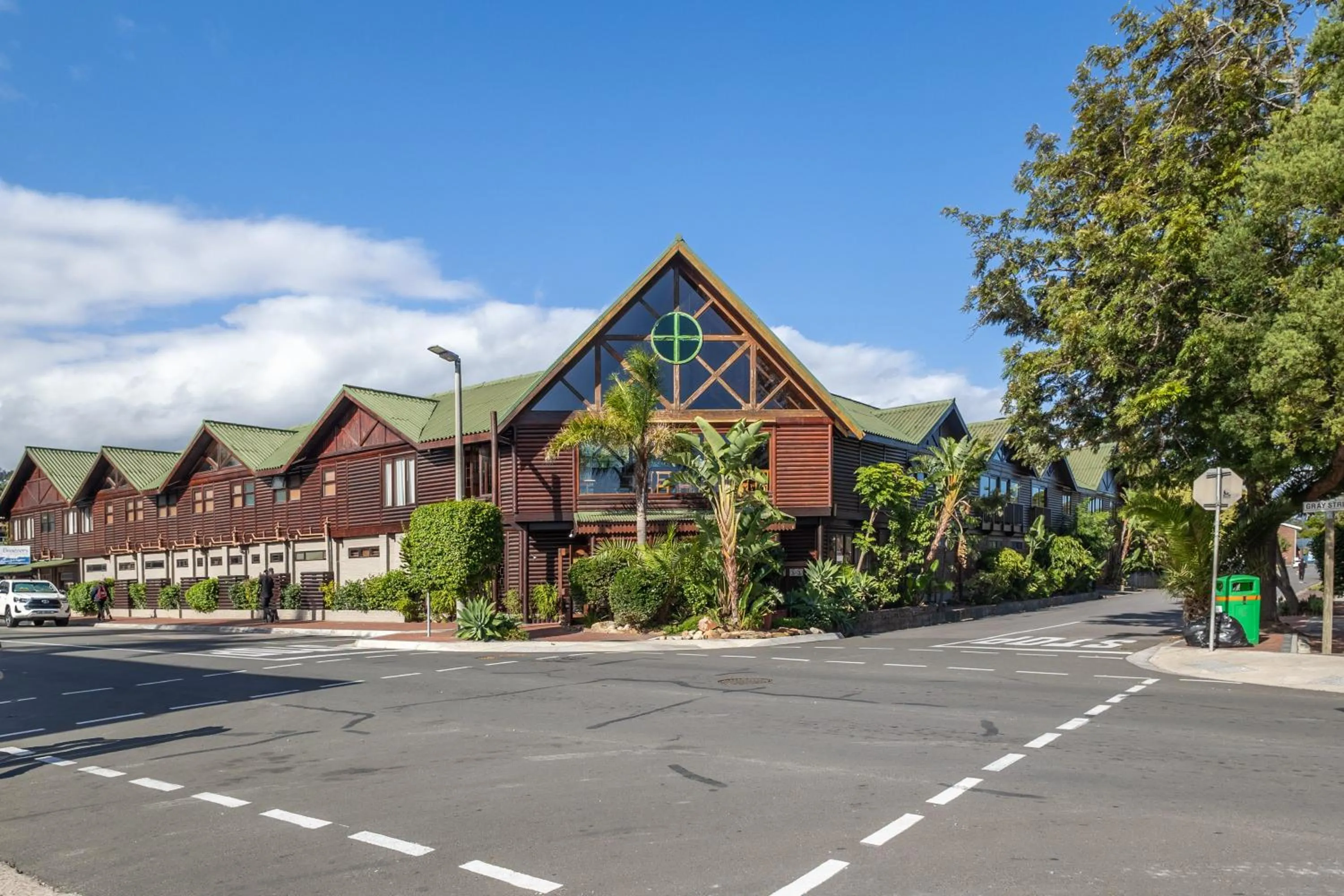 Property building in Knysna Log-Inn Hotel