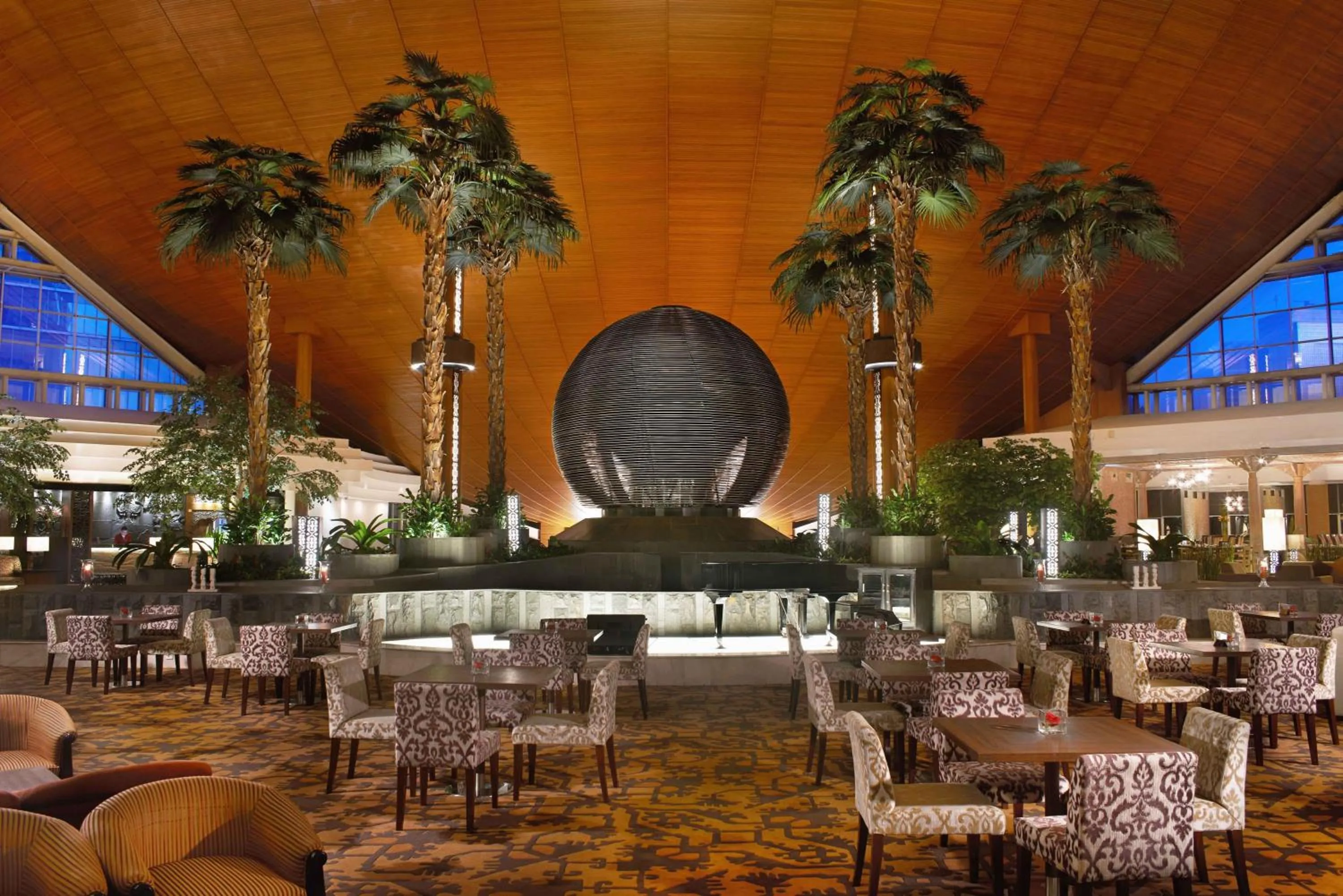 Restaurant/places to eat in Gran Melia Jakarta