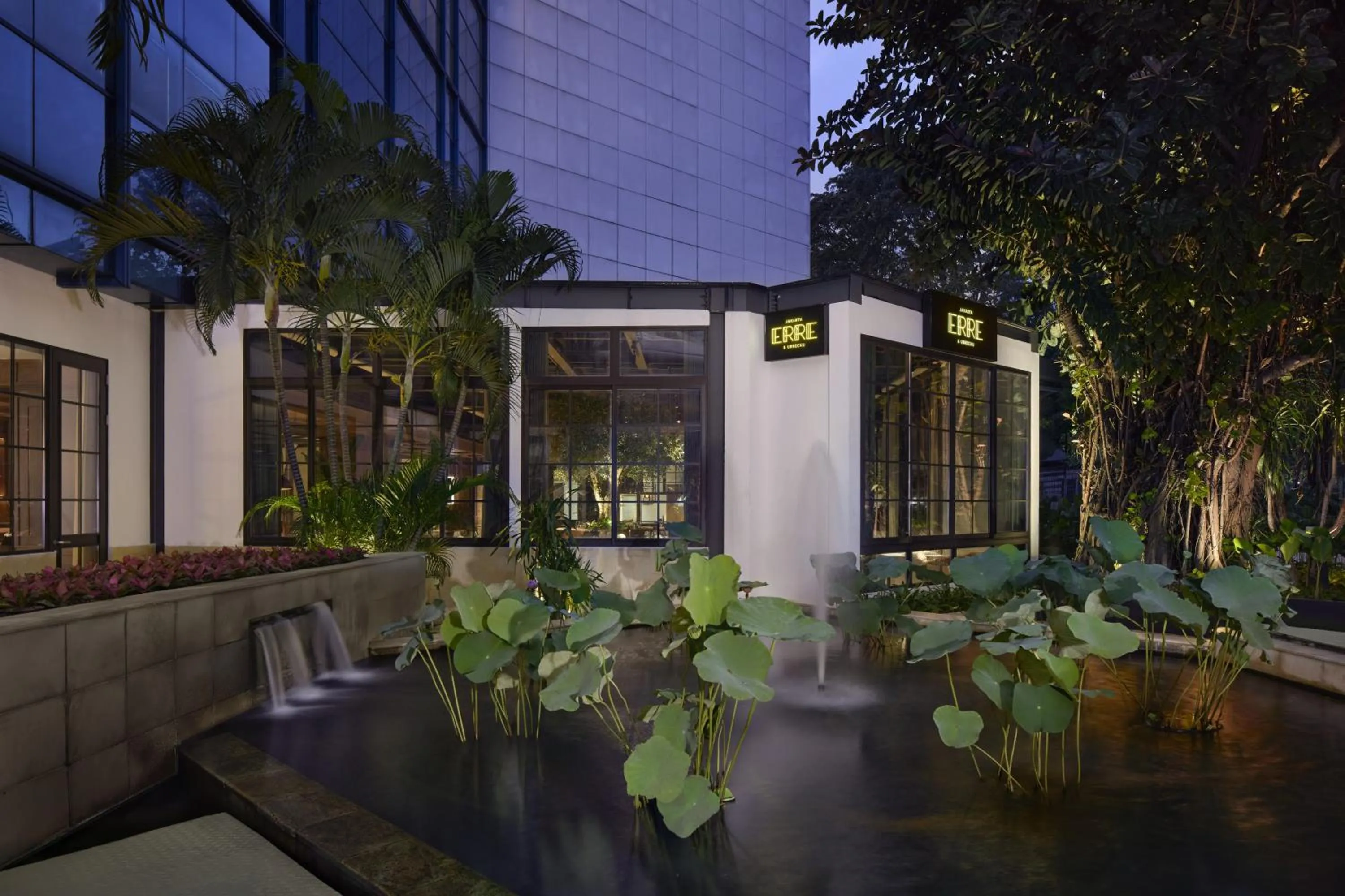 Restaurant/places to eat in Gran Melia Jakarta