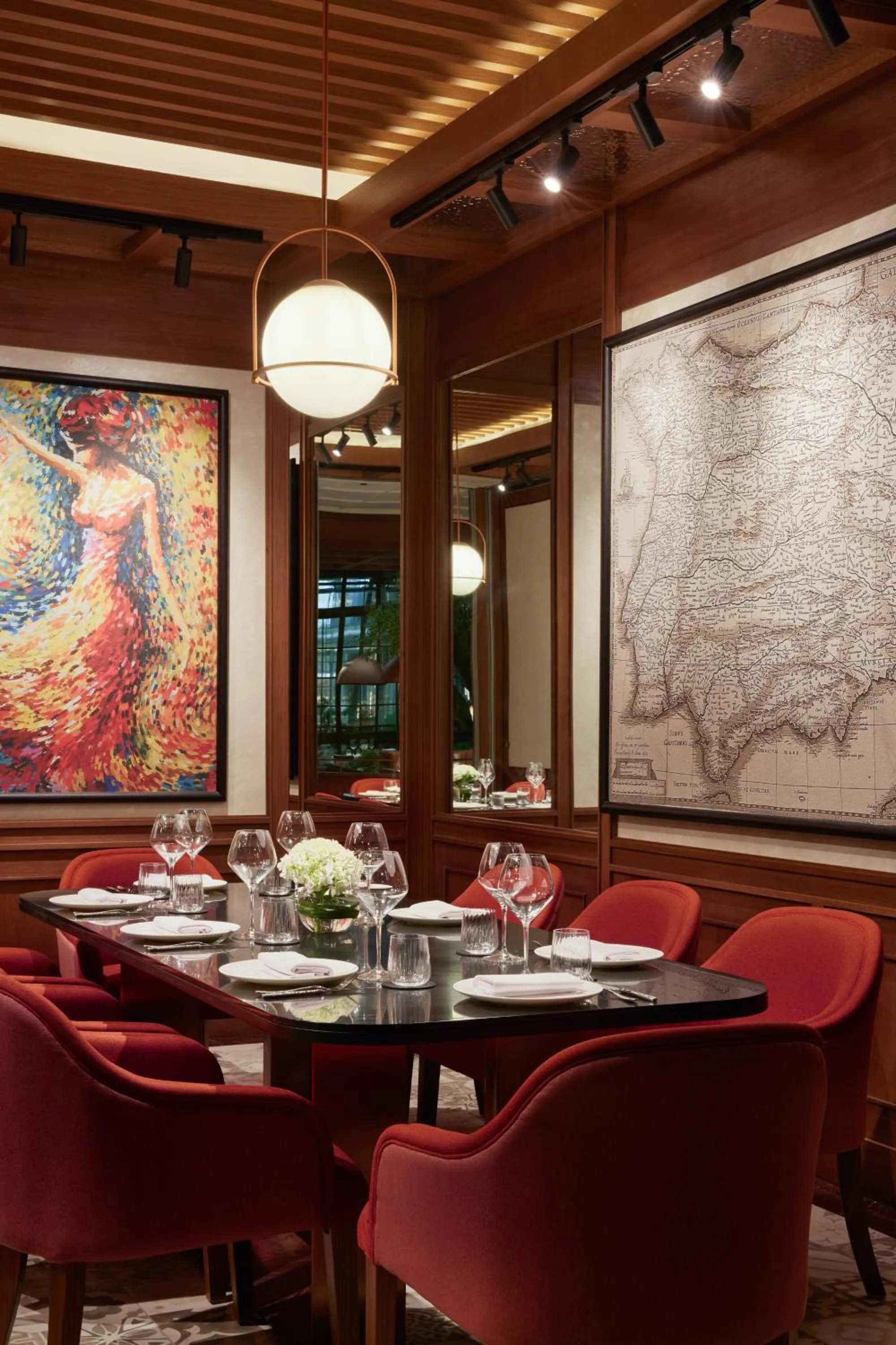 Restaurant/places to eat in Gran Melia Jakarta