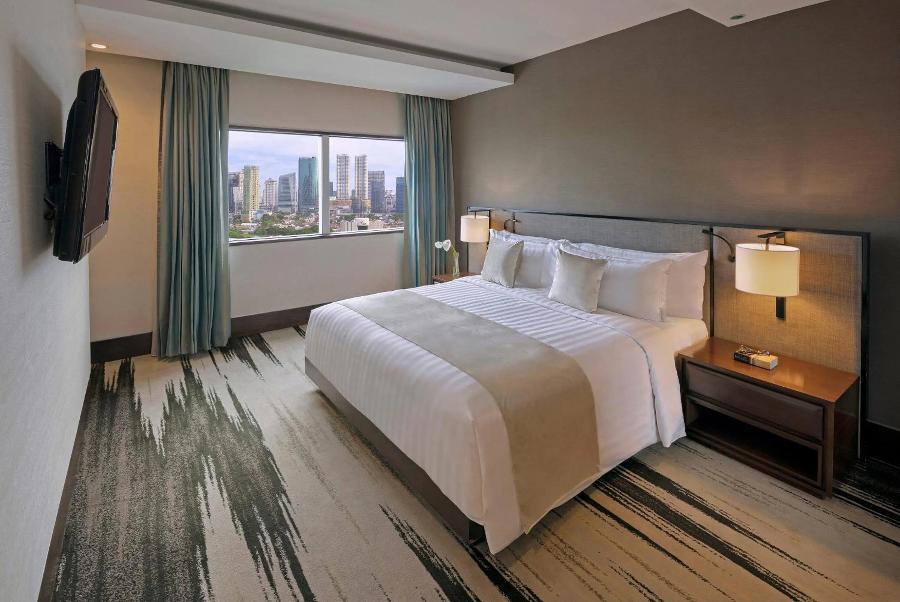 Property building, Bed in Gran Melia Jakarta