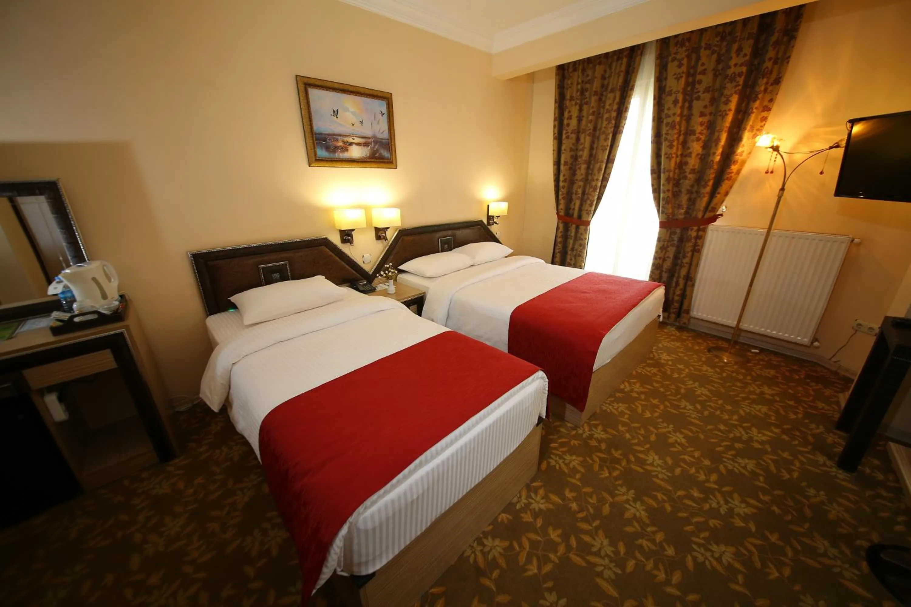 Day, Bed in My House Otel