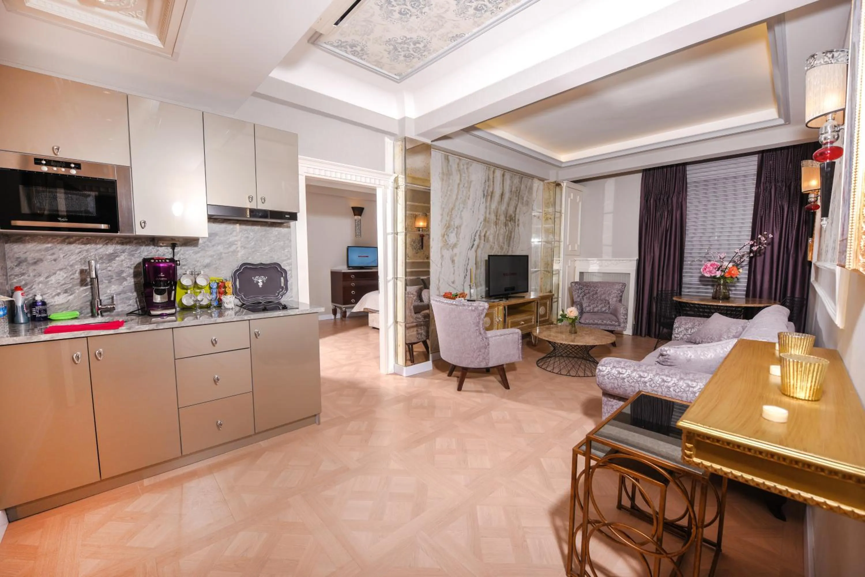 Food and drinks in My House Otel