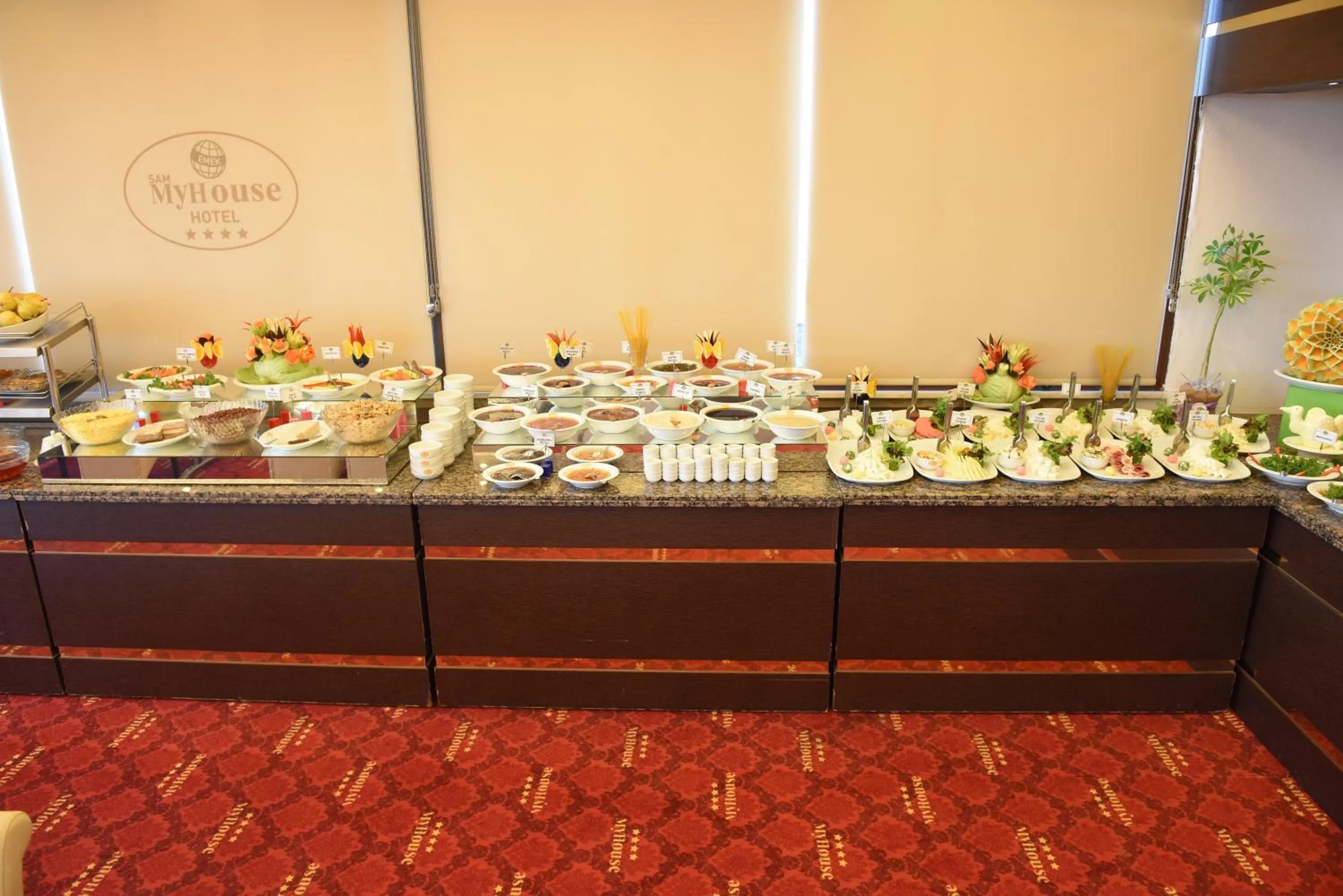 Buffet breakfast in My House Otel