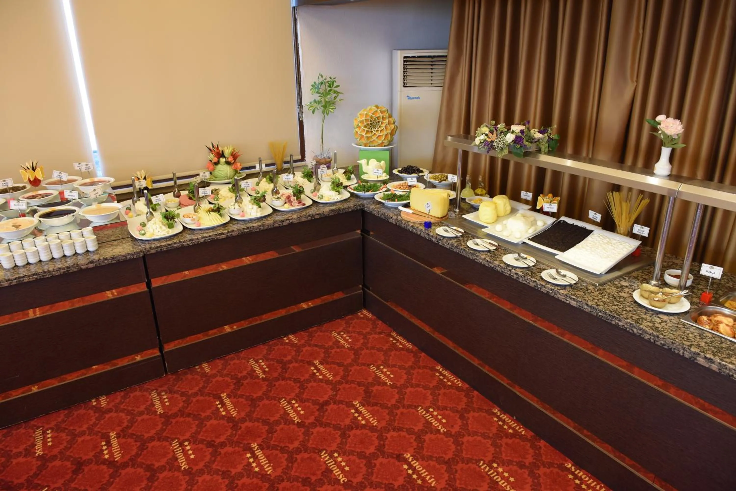 Buffet breakfast in My House Otel