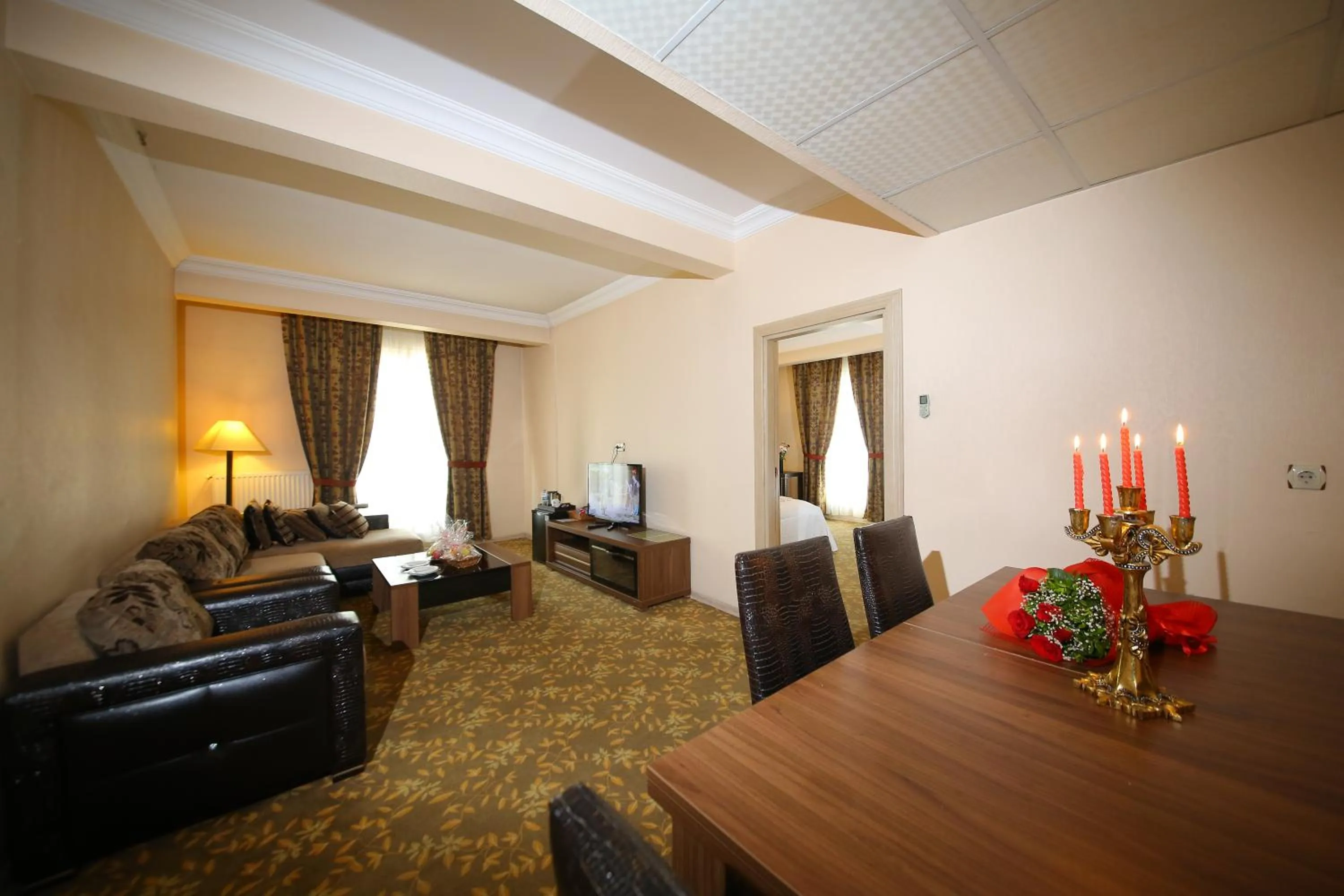 Day in My House Otel