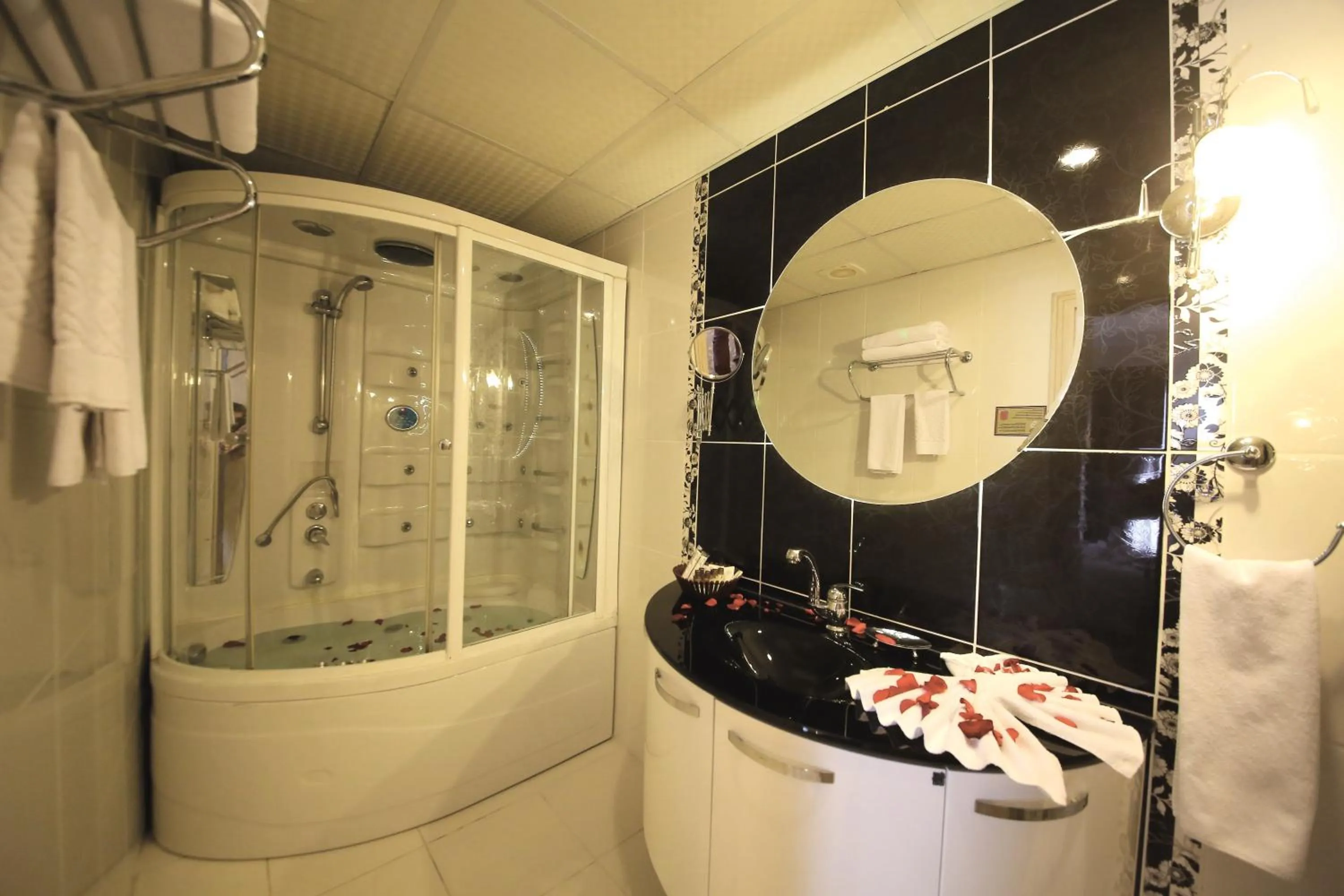 Bathroom in My House Otel