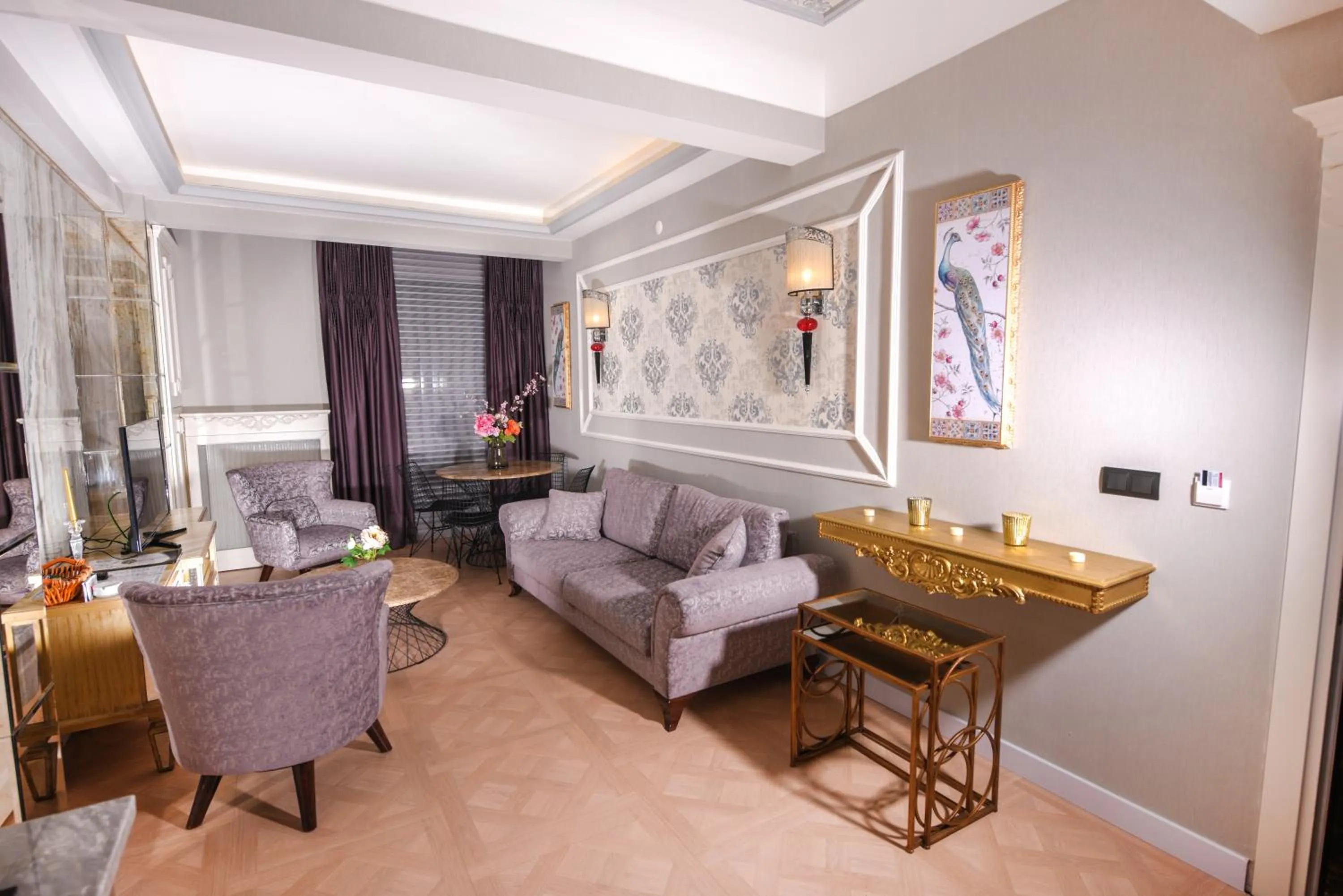 Other in My House Otel