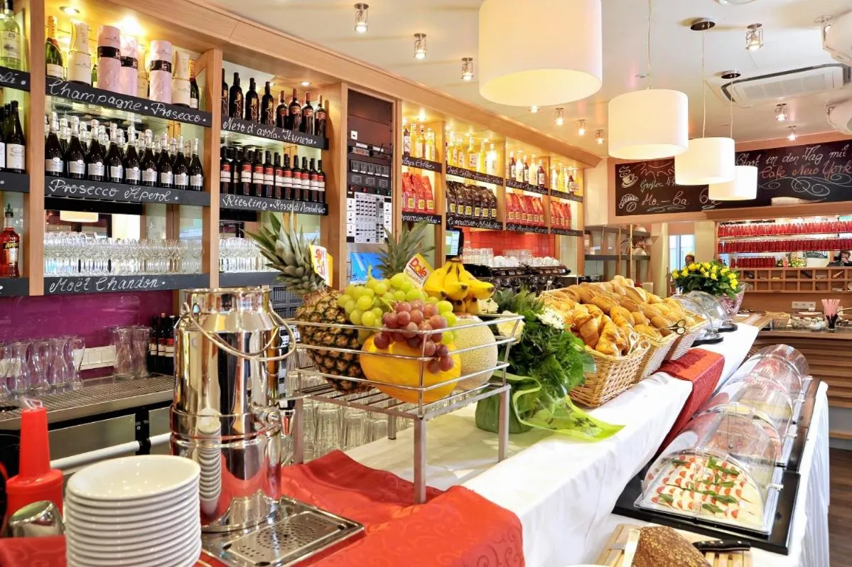 Buffet breakfast in Stadthotel Langenfeld