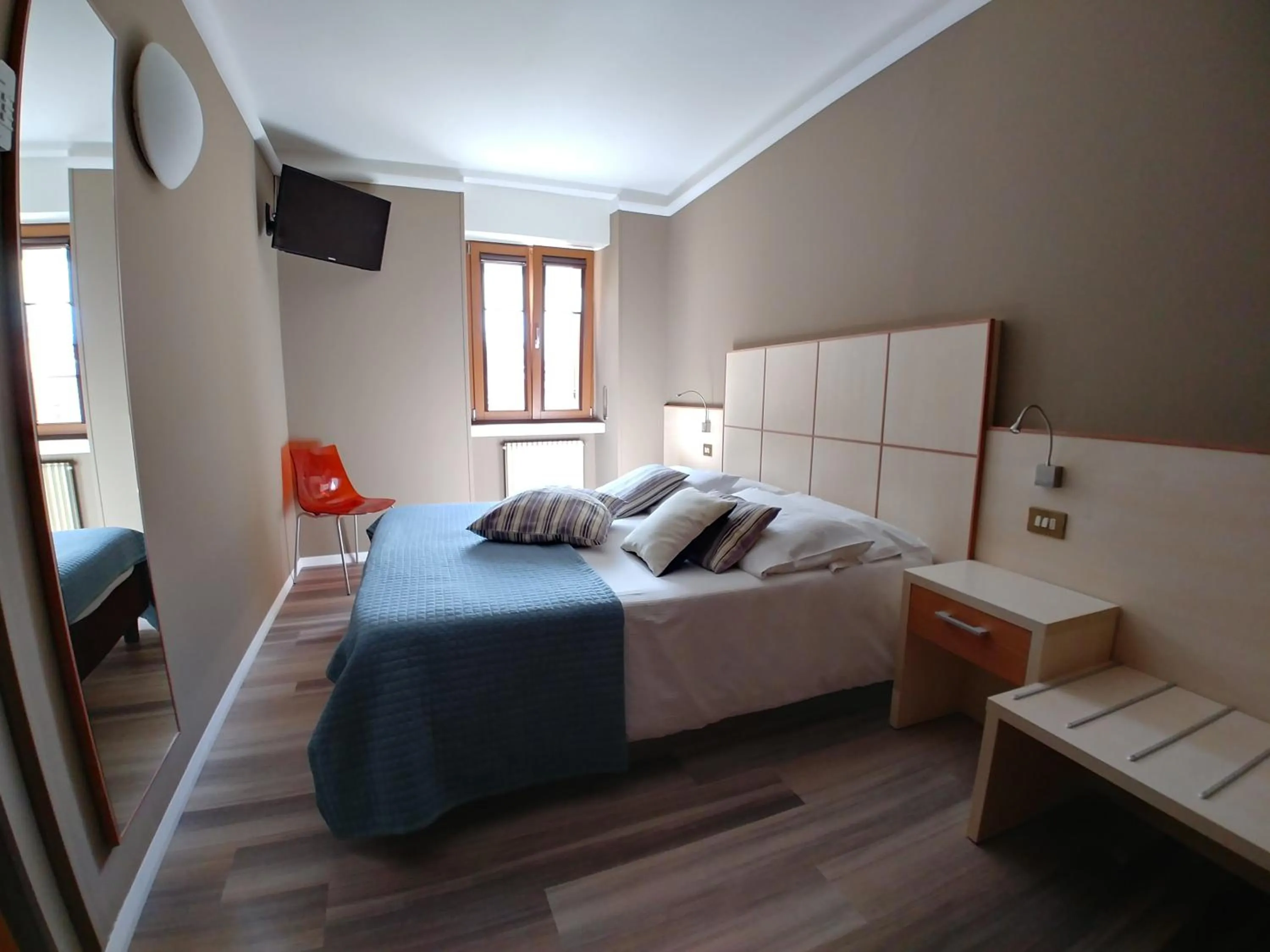 Photo of the whole room, Bed in Albergo Aurora