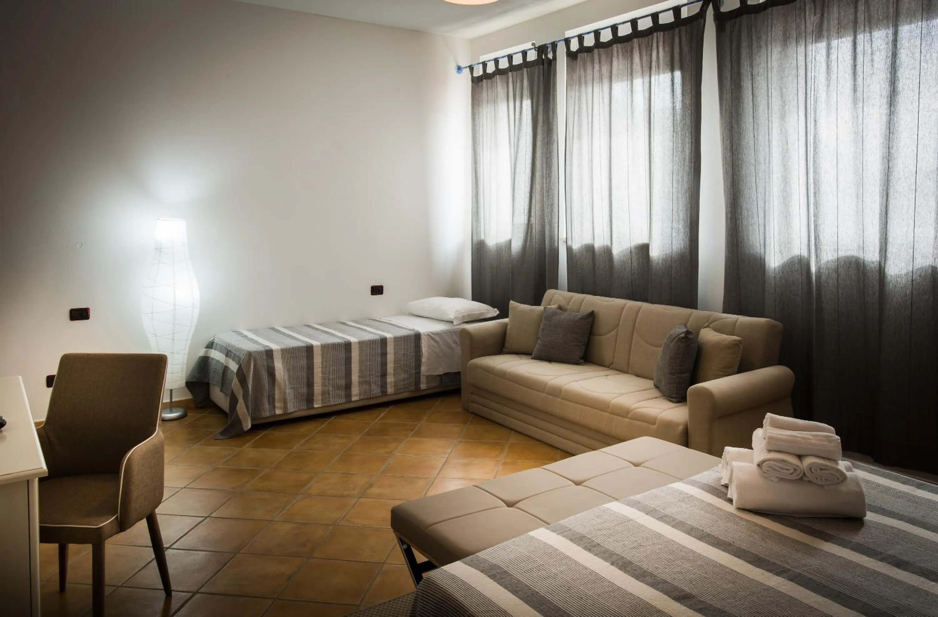 Photo of the whole room in Villa Santadi