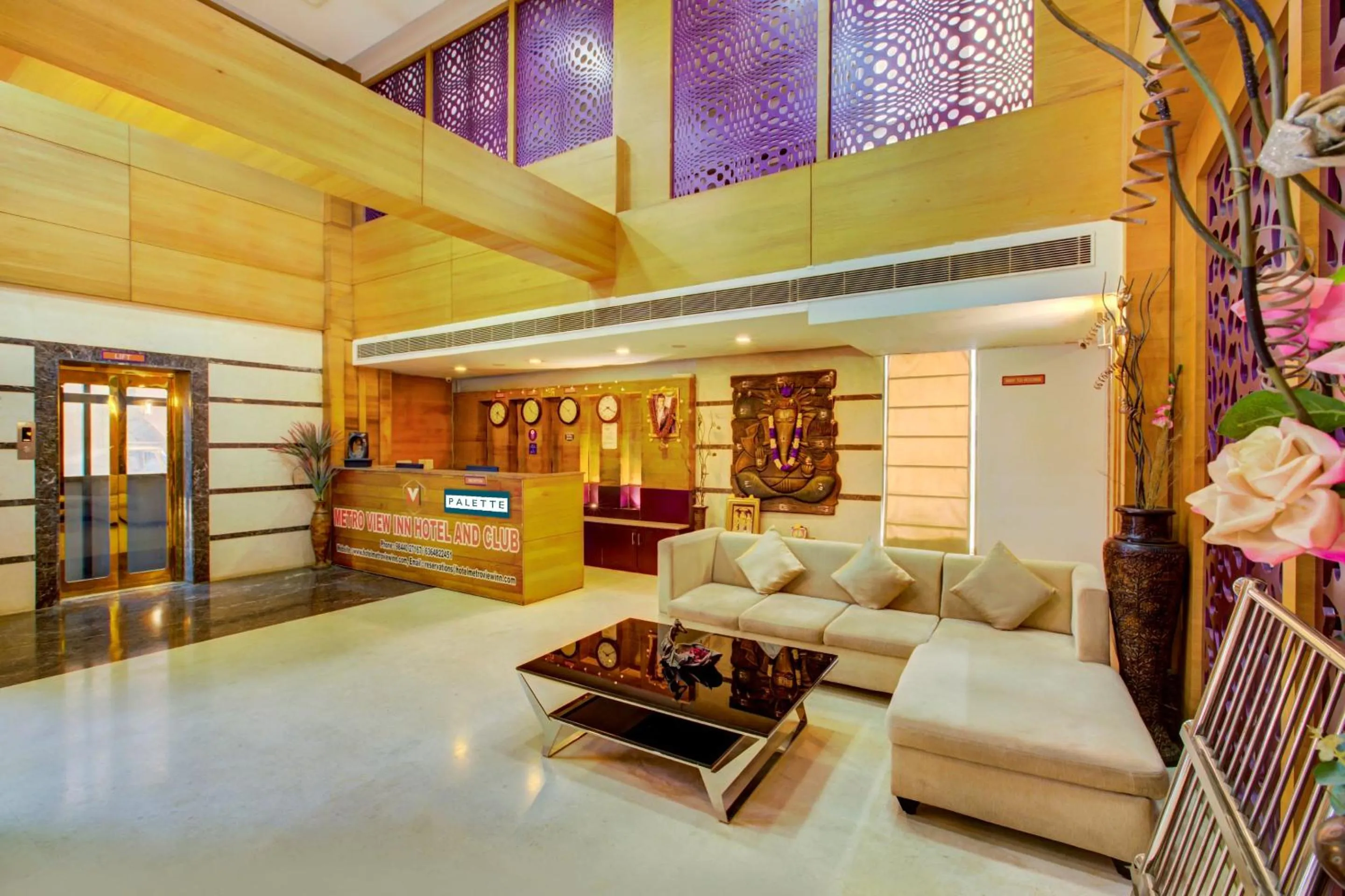 Lobby or reception in Townhouse Oak JVH Hotel Bangalore