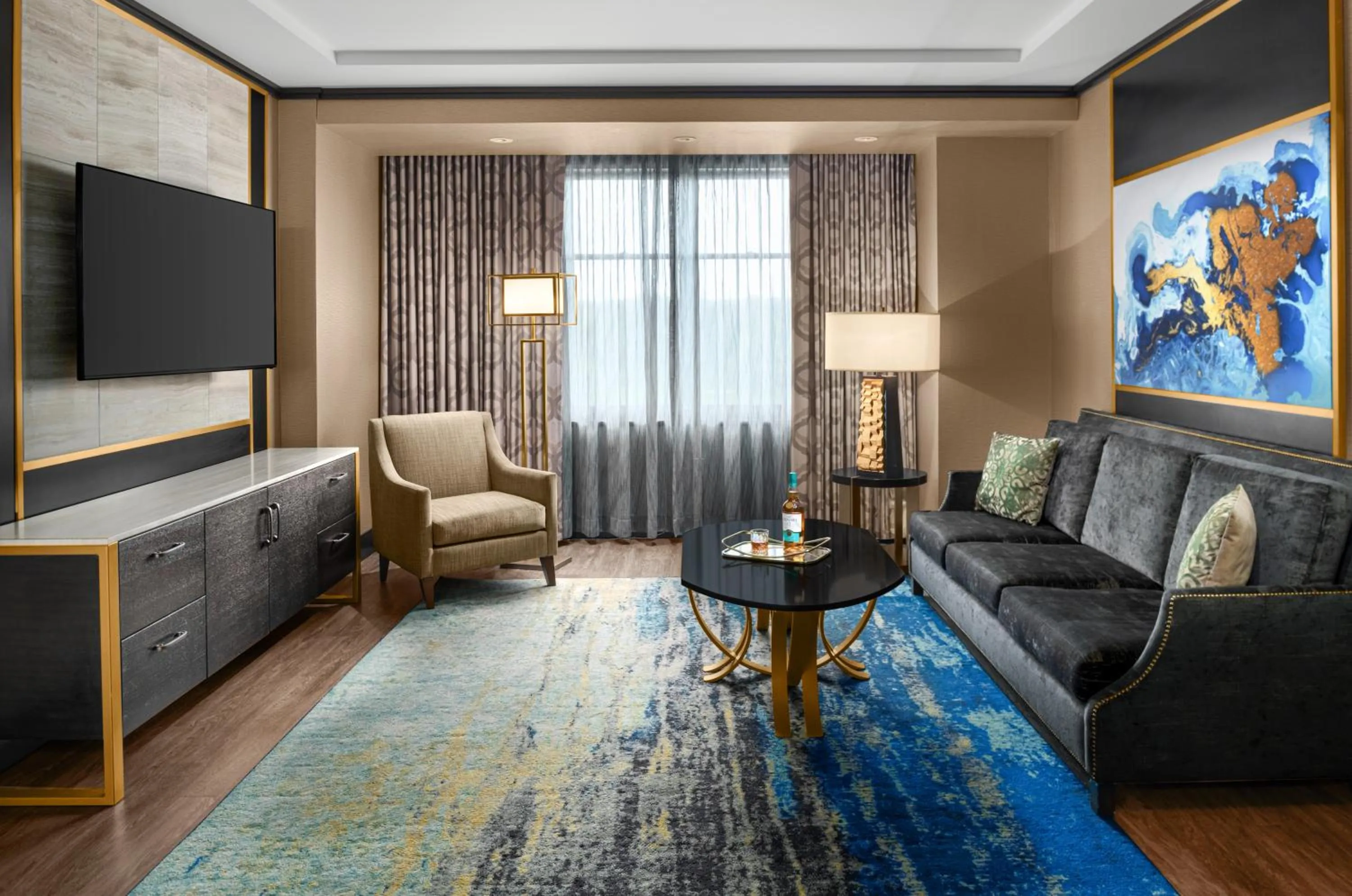 Living room in Mount Airy Casino Resort - Adults Only 21 Plus