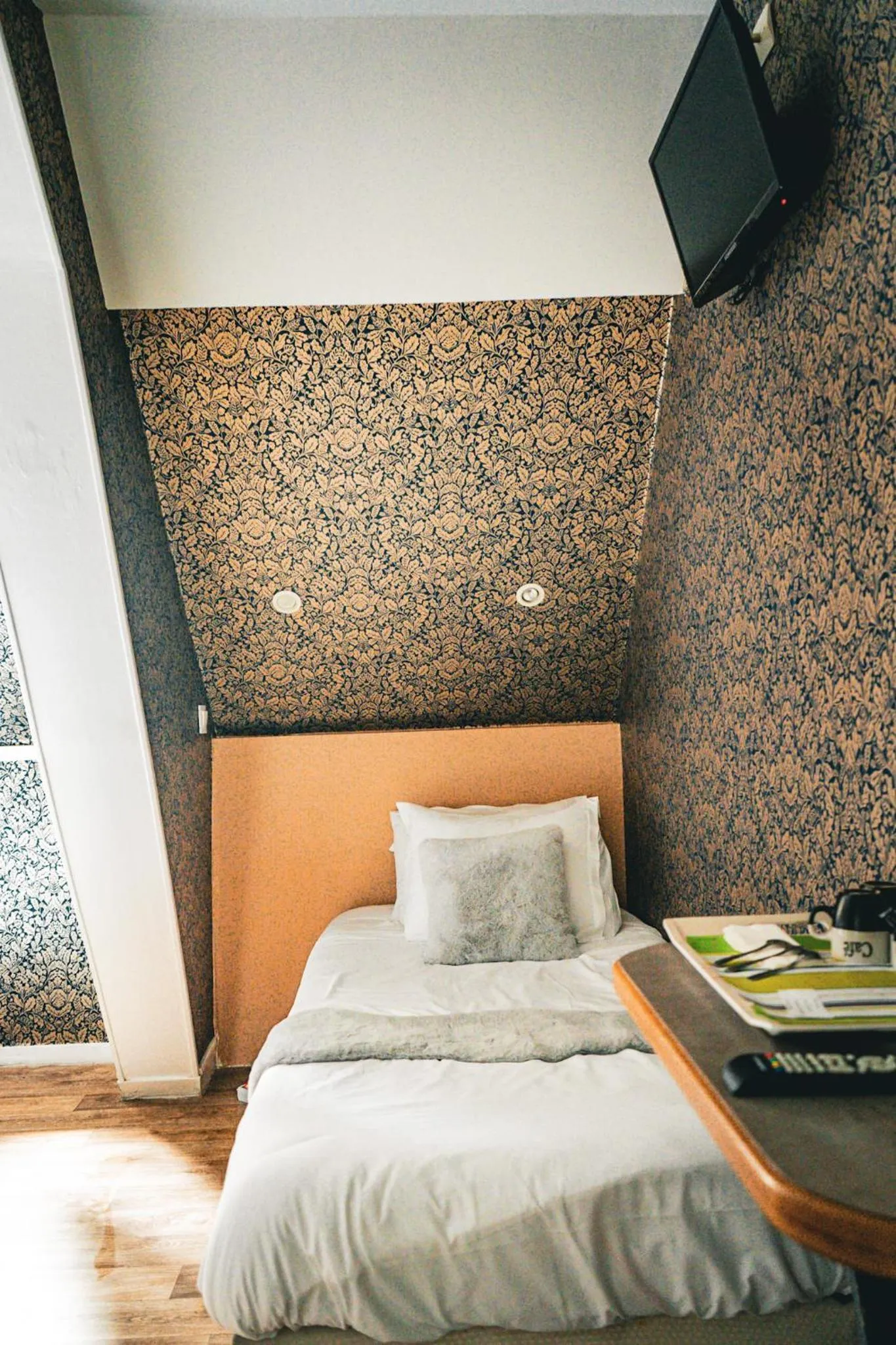 Bedroom, Bed in Hotel Central Anzac