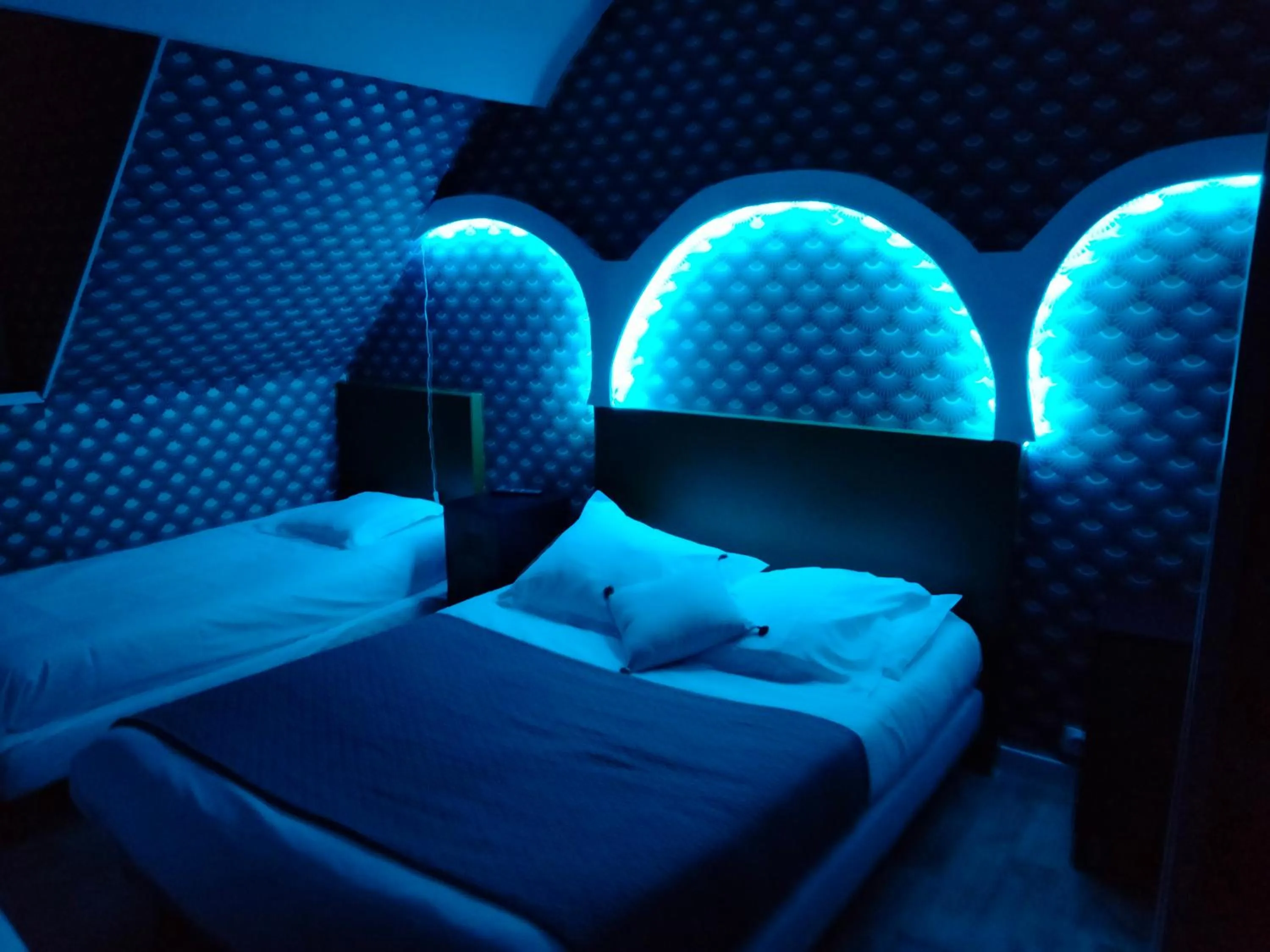 Bedroom, Bed in Hotel Central Anzac