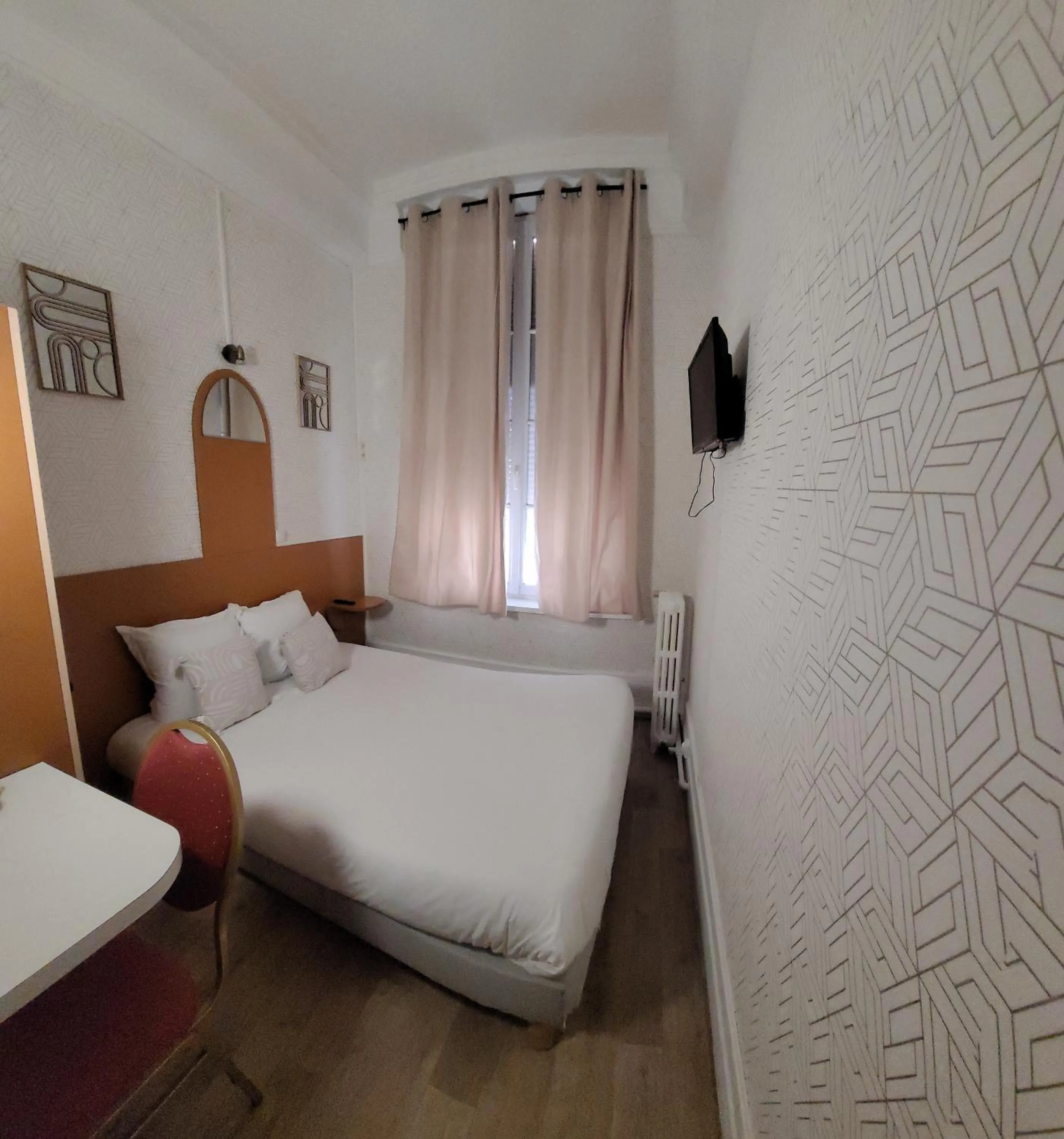 Bed in Hotel Central Anzac