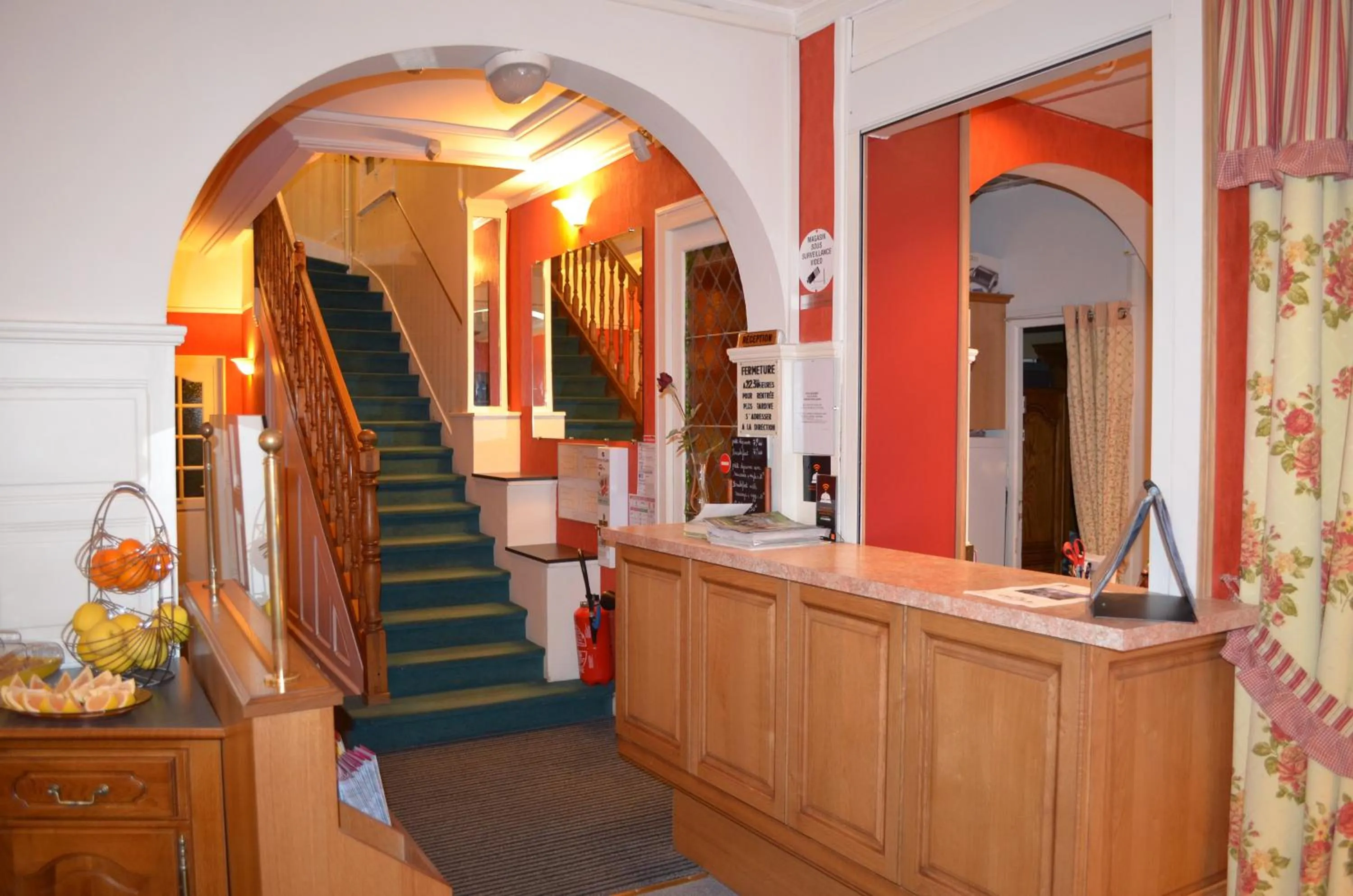 Lobby or reception in Hotel Central Anzac