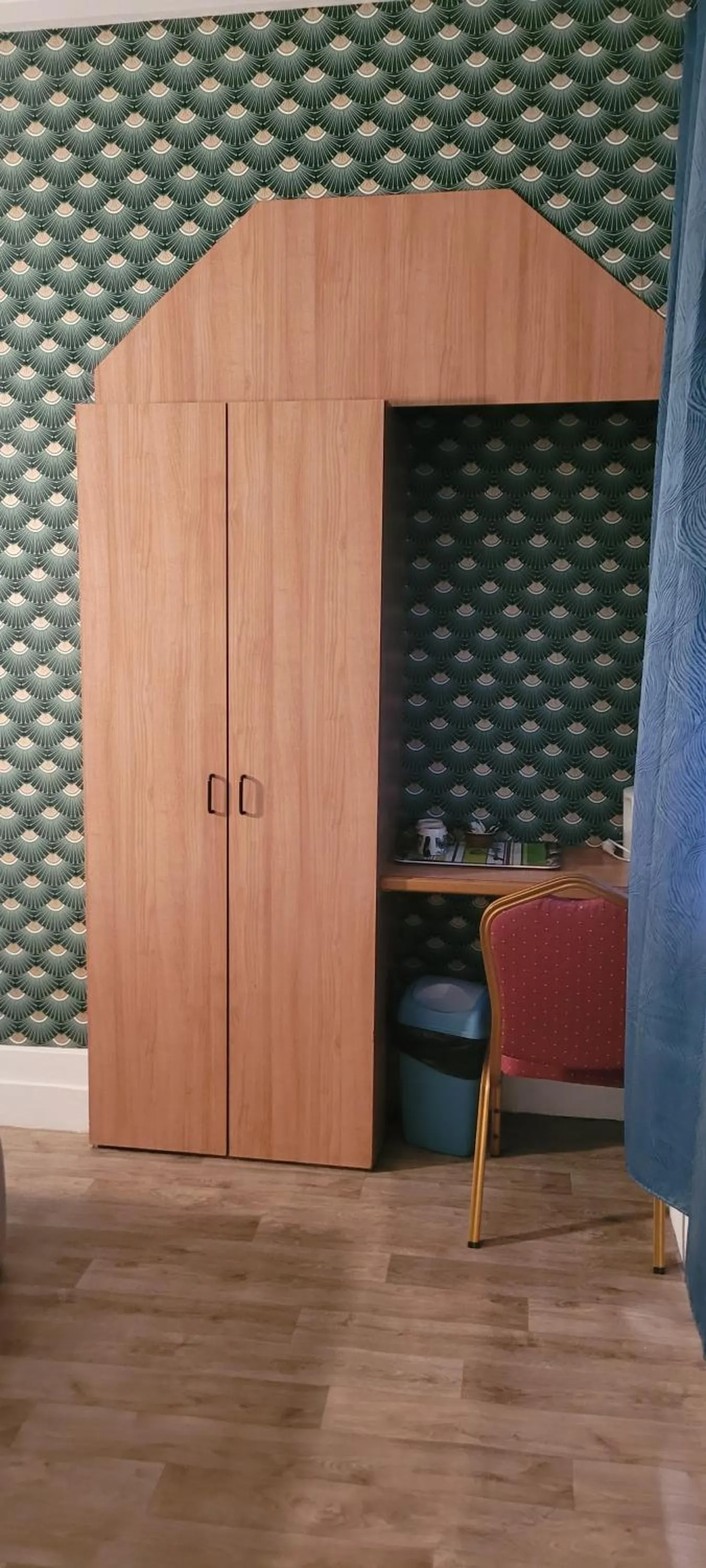 Bedroom in Hotel Central Anzac