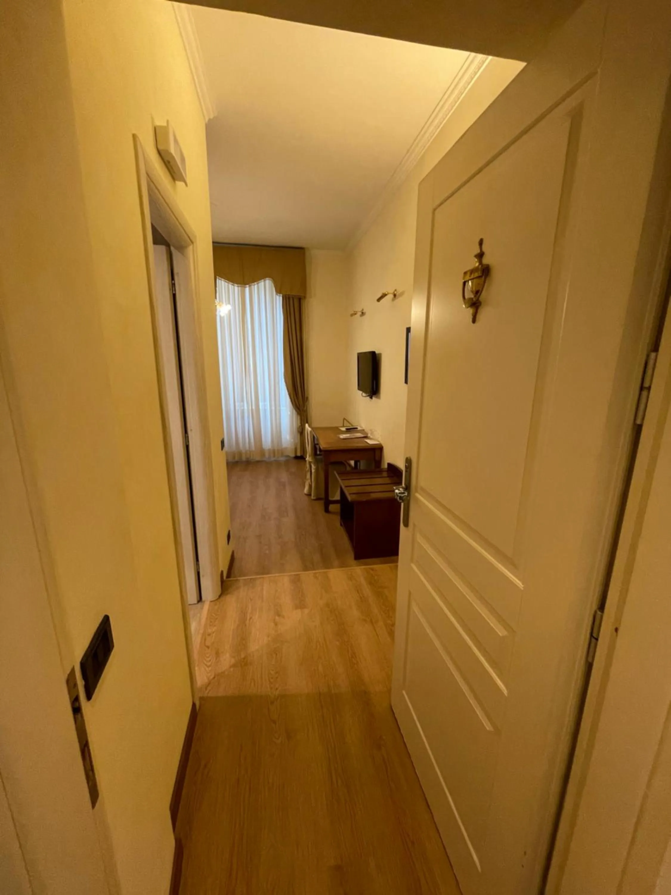 Bedroom in Le Petit Real