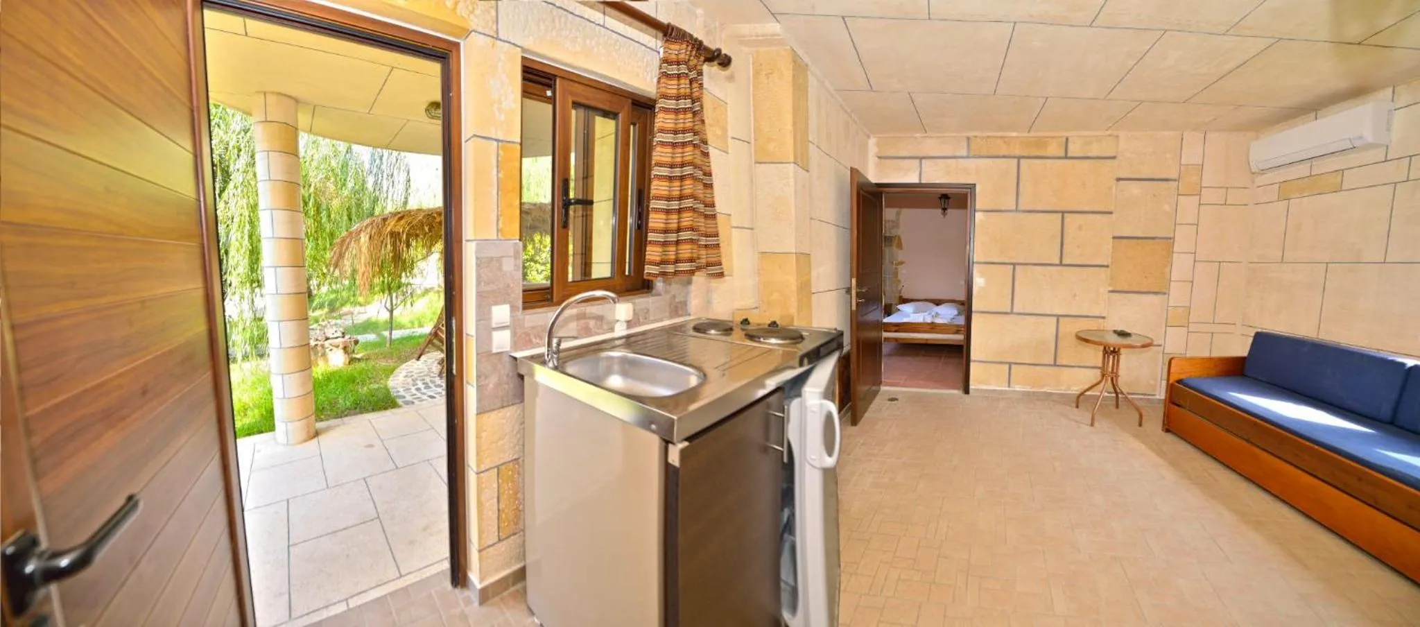 Kitchen or kitchenette in Anemomili Village