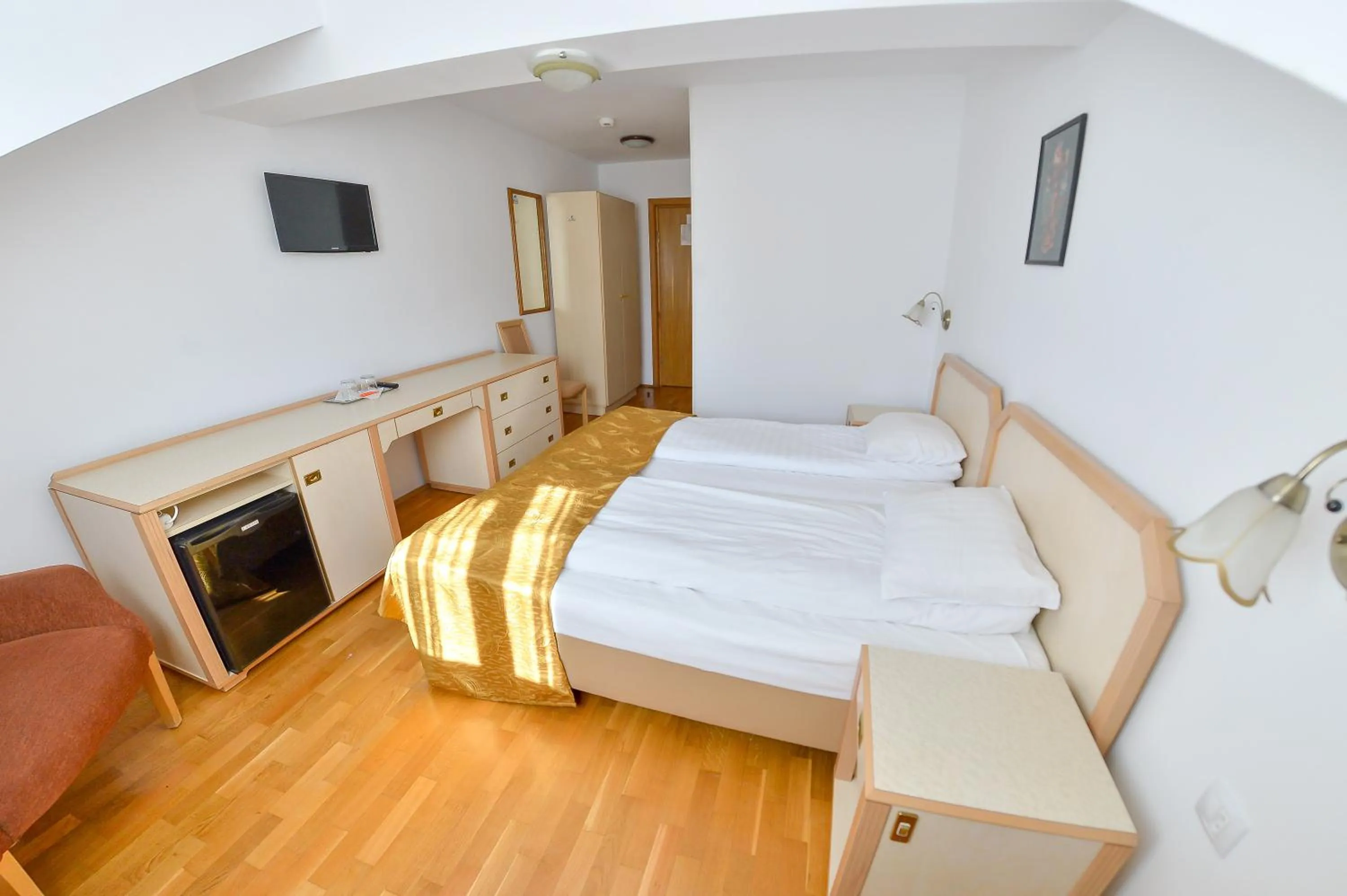 Photo of the whole room, Bed in Hotel Gallant Sibiu