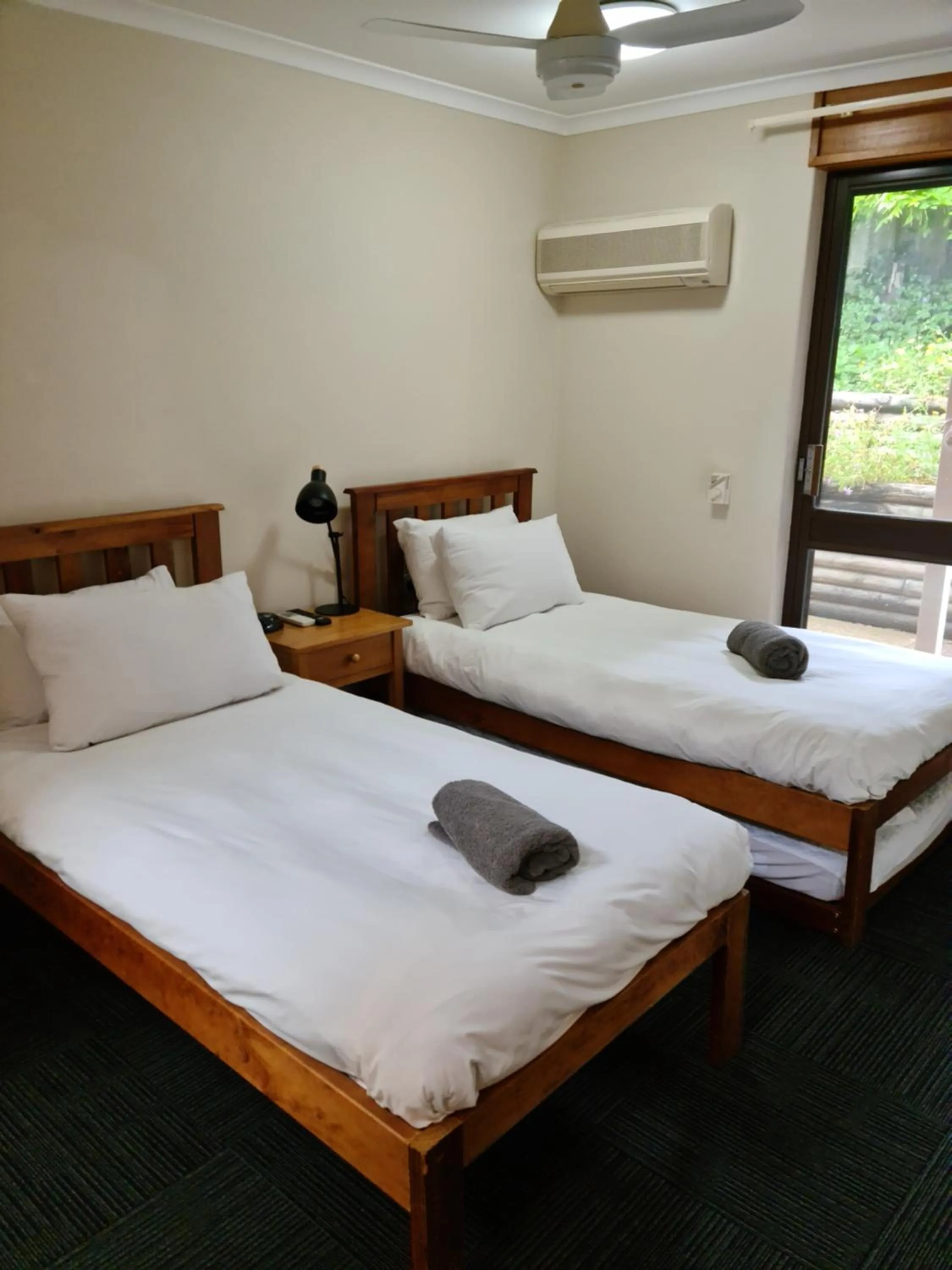 Bedroom, Bed in Henry's Quirindi