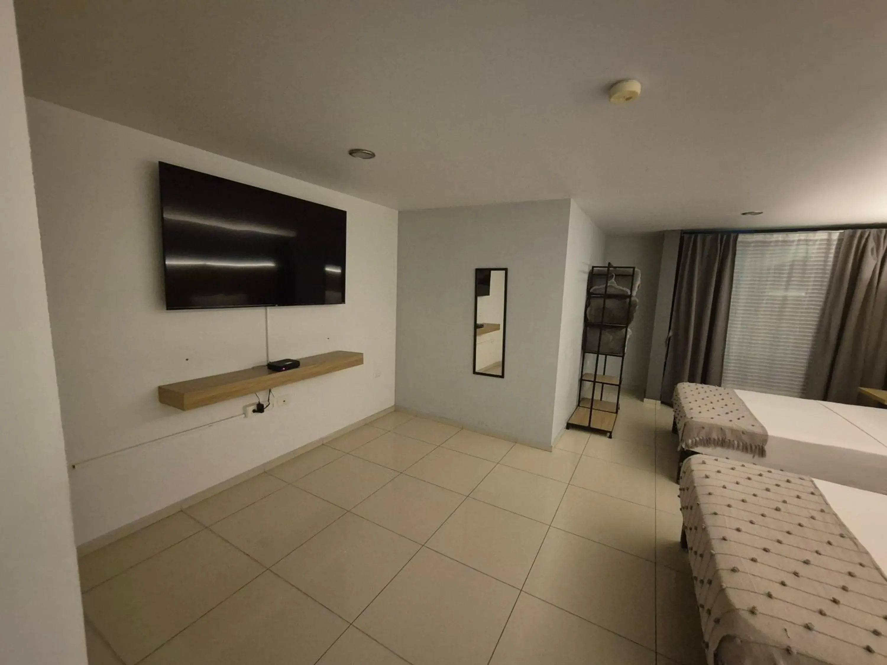 Habitación Familiar in Hotel Casa Galeana Centro con Estacionamiento Privado Habitación Familiar in Hotel Casa Galeana Centro con Estacionamiento Privado