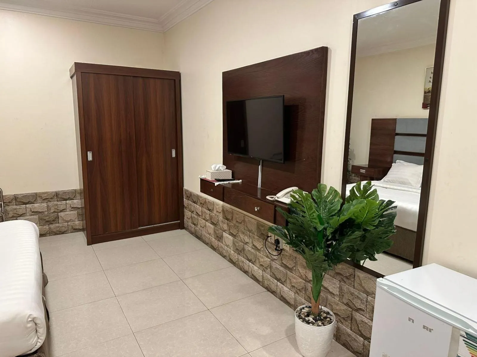 TV and multimedia in Al Massah Al Khalijiyah Furnished Units