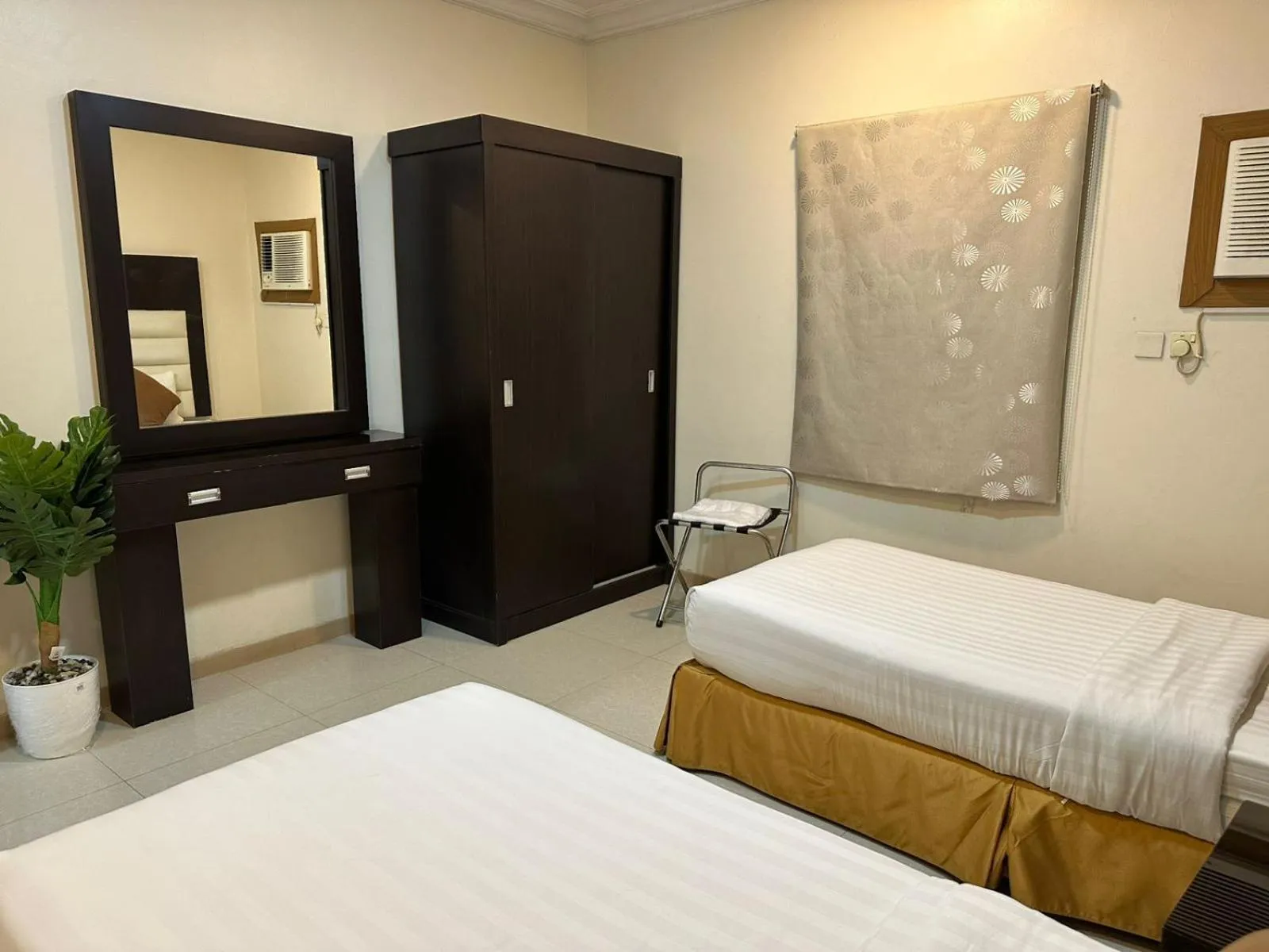 Bed in Al Massah Al Khalijiyah Furnished Units